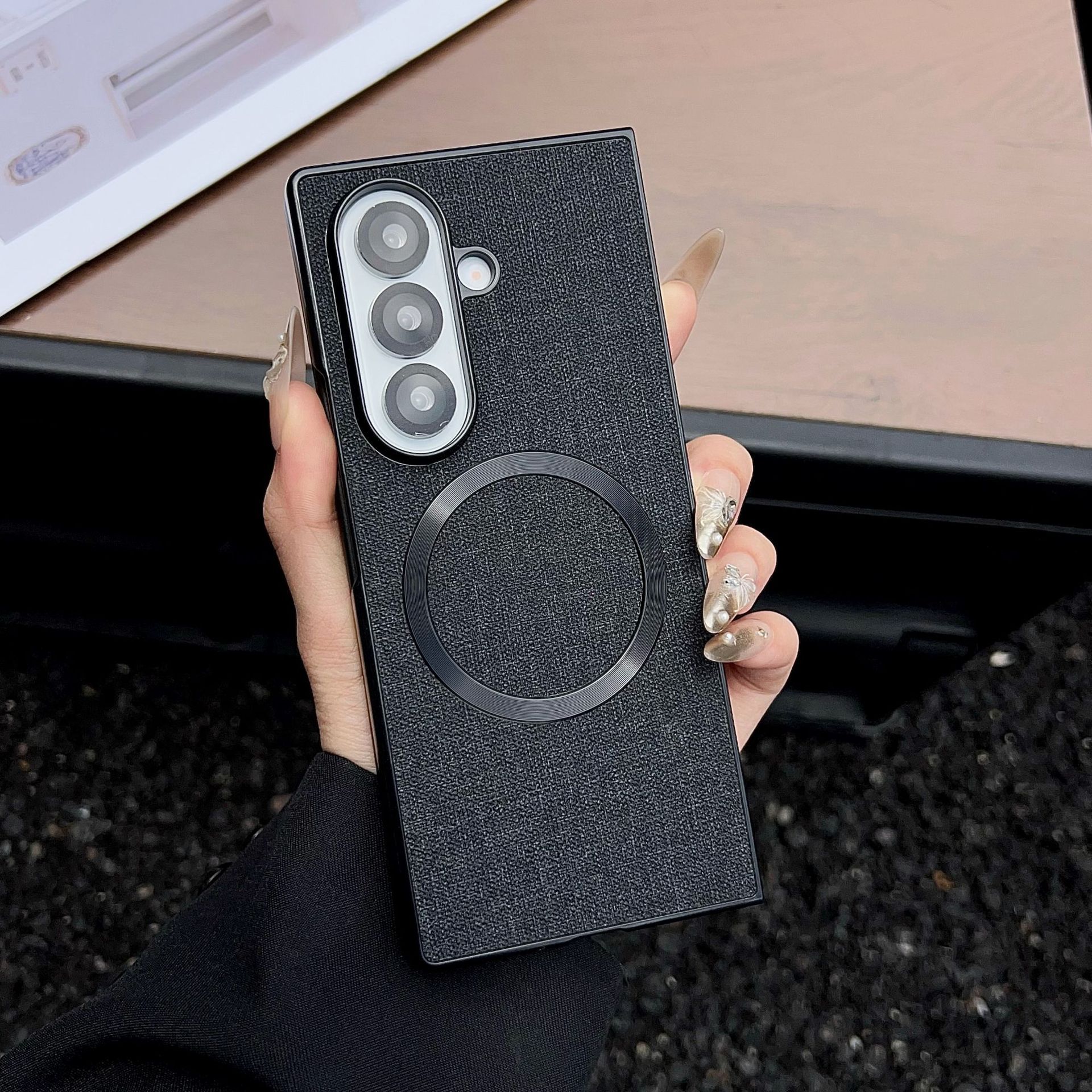 Compatible with Samsung Z Fold7/6 phone case, fabric texture, 5/4/3 foldable screen, wireless charging, magnetic attachment, Flip7 protective case