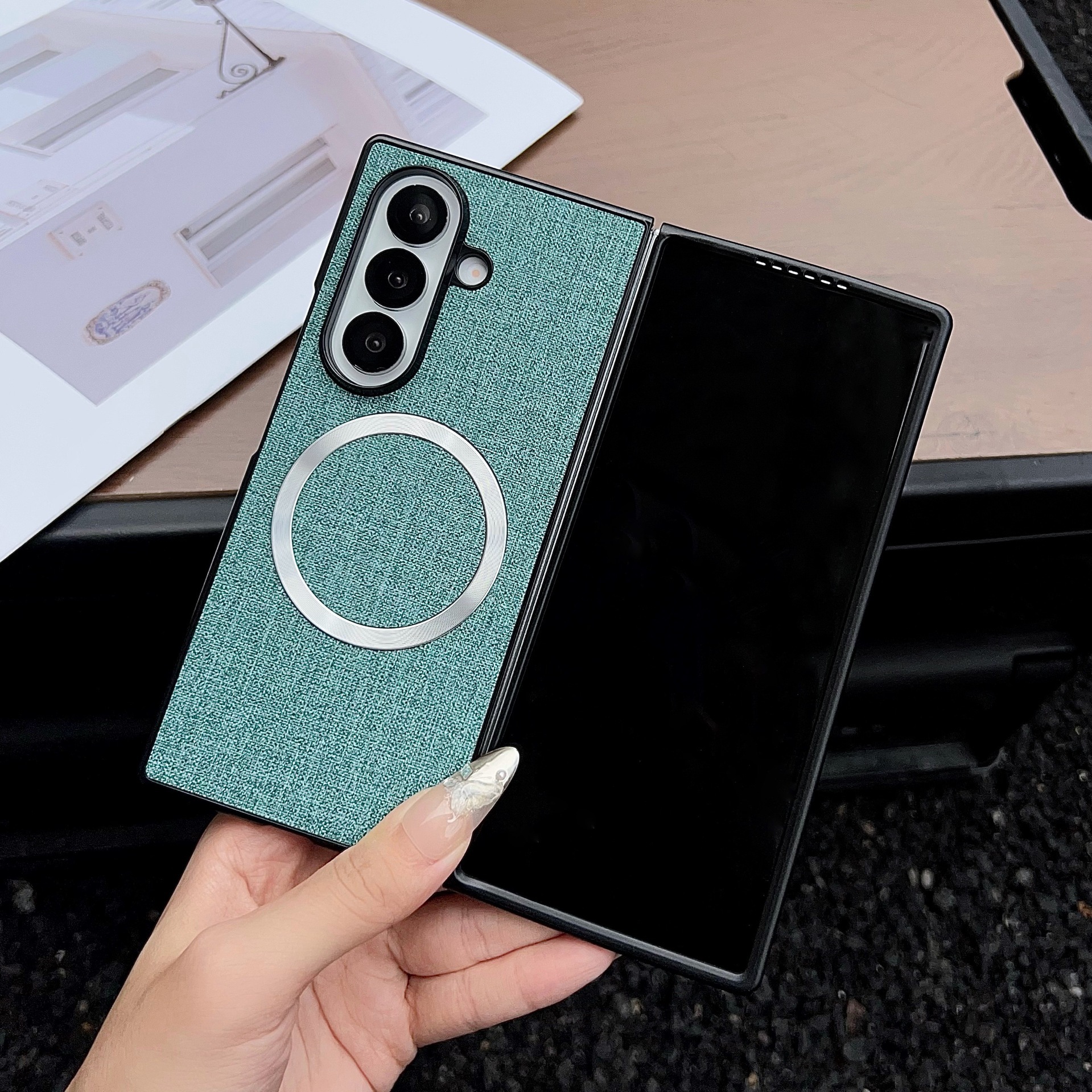 Compatible with Samsung Z Fold7/6 phone case, fabric texture, 5/4/3 foldable screen, wireless charging, magnetic attachment, Flip7 protective case