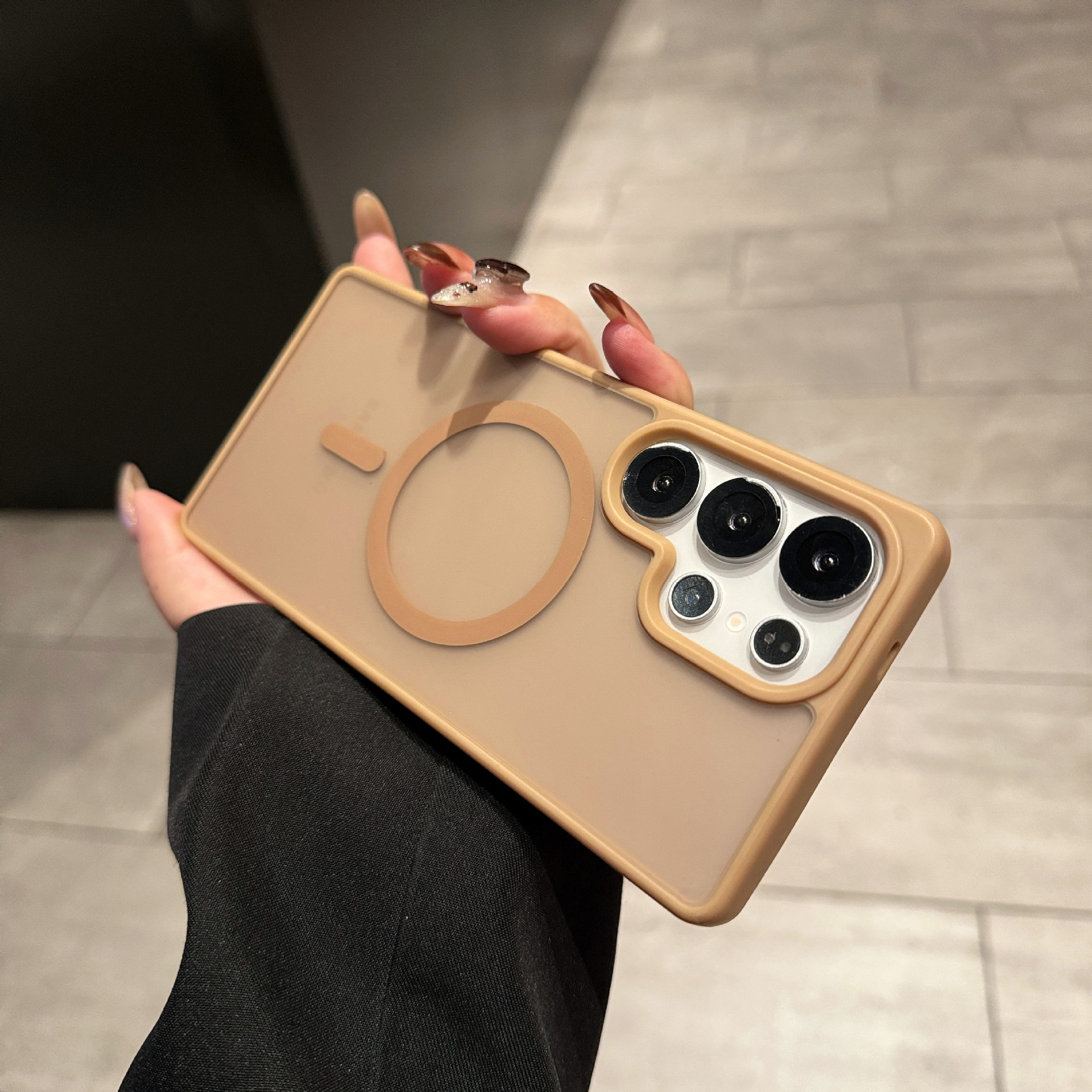 Compatible with Samsung S26 Ultra phone case A55 frosted semi-transparent S25FE wireless charging magnetic S24U skin-feel hard case
