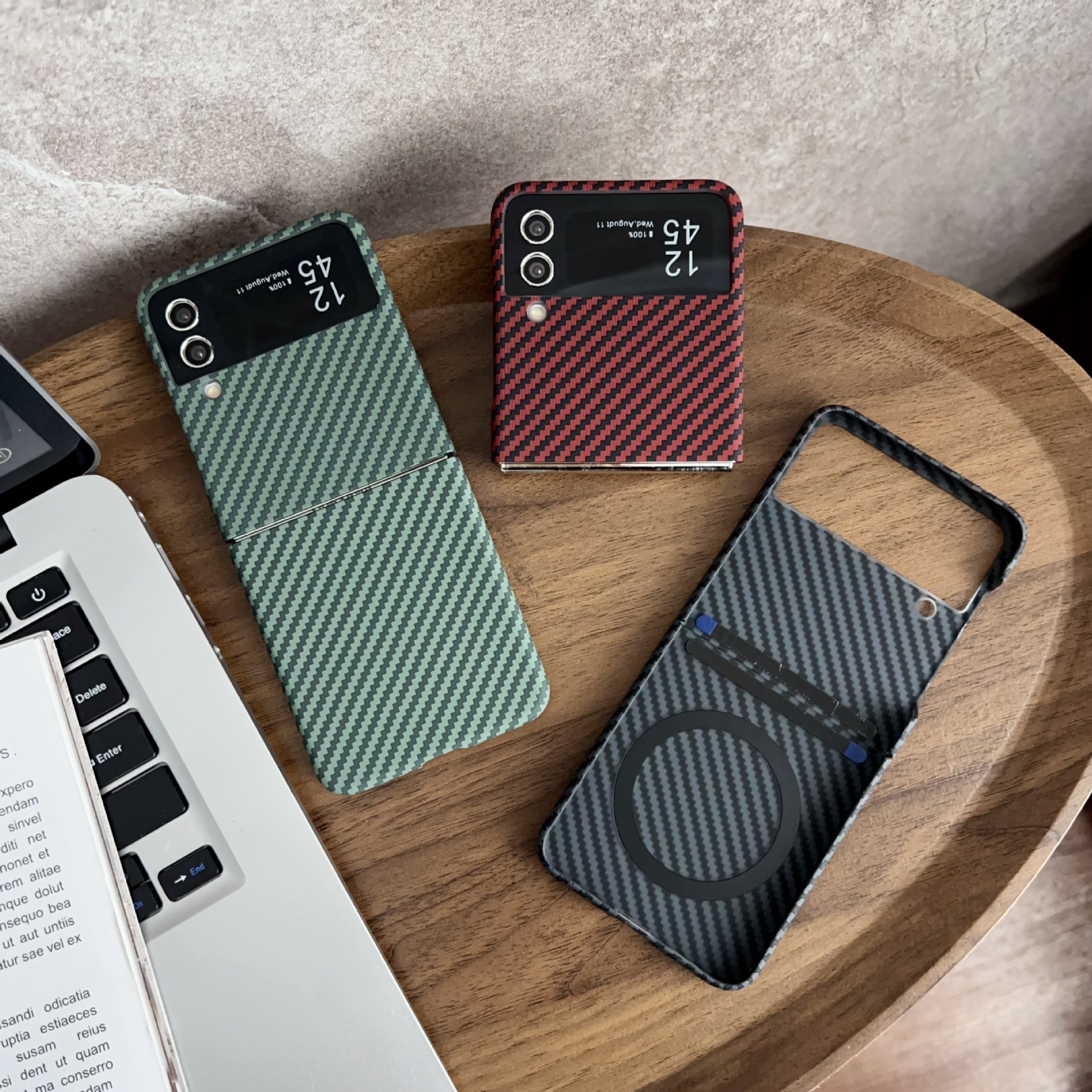 Compatible with Samsung ZFlip 8/7 phone case, built-in wireless charging, magnetic closure, 6/5 carbon fiber texture, 4/3 ultra-thin protective case