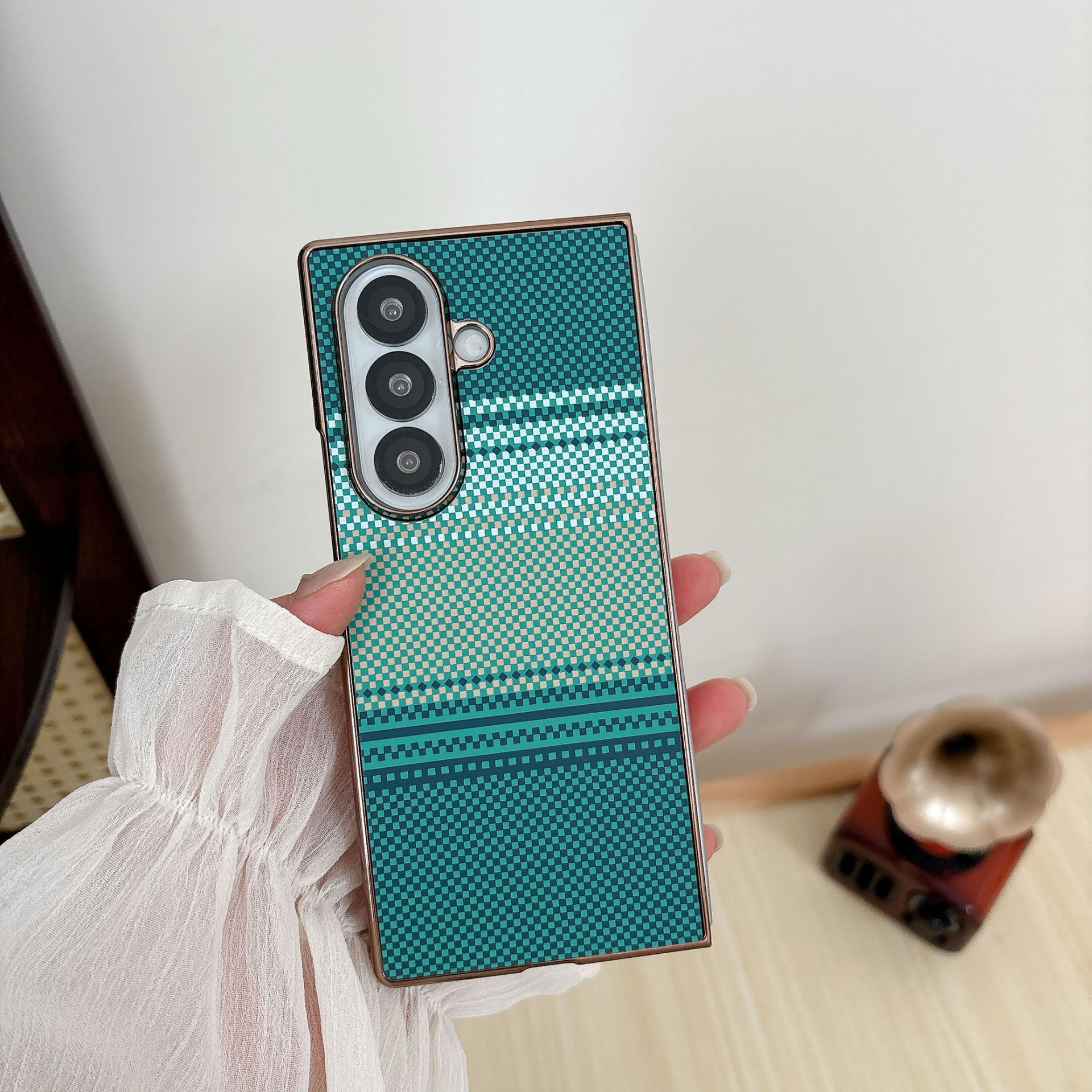 Compatible with Samsung Z Fold8 Ultra phone case 7/6 wireless charging magnetic 5/4/3 case film electroplated Kevlar texture