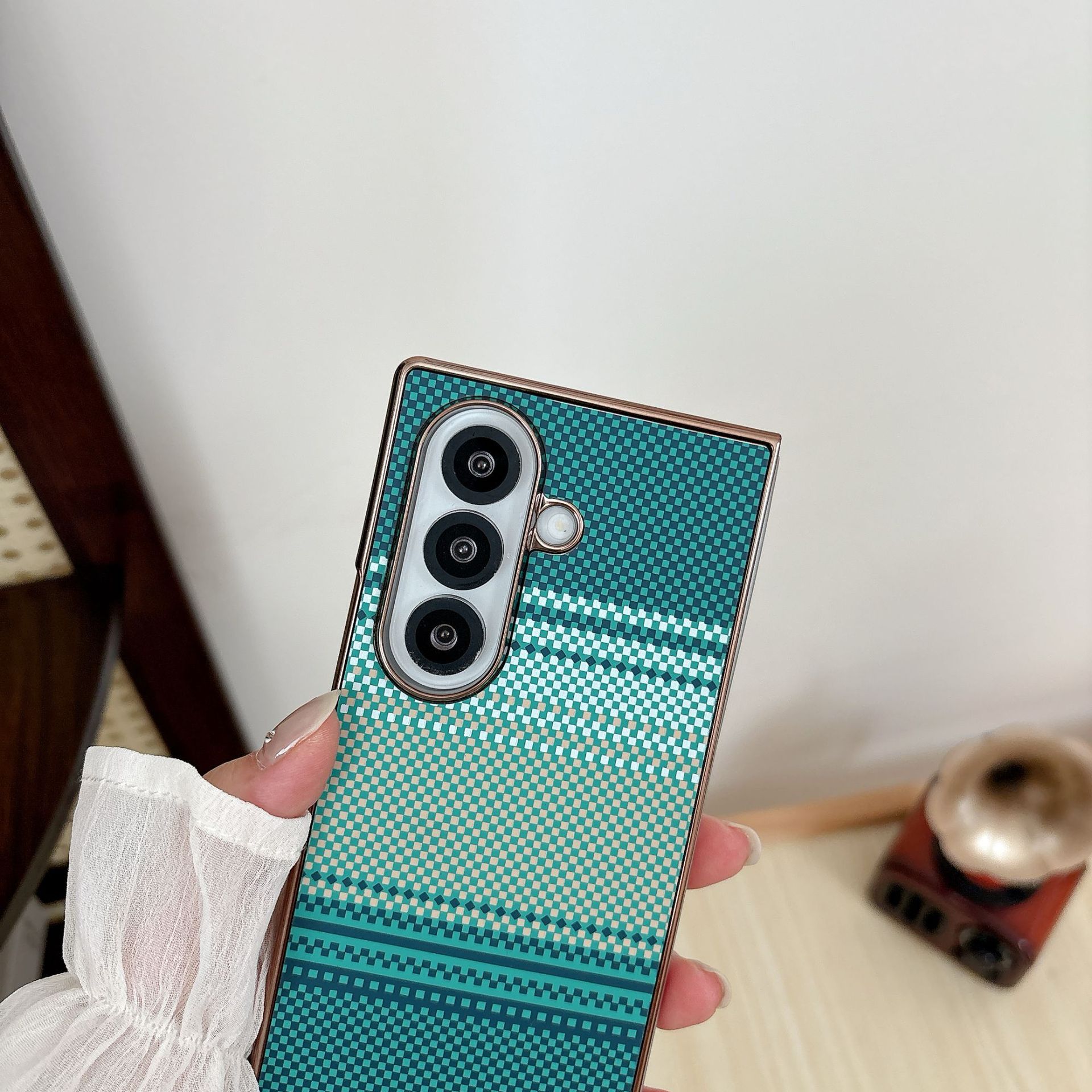 Compatible with Samsung Z Fold8 Ultra phone case 7/6 wireless charging magnetic 5/4/3 case film electroplated Kevlar texture