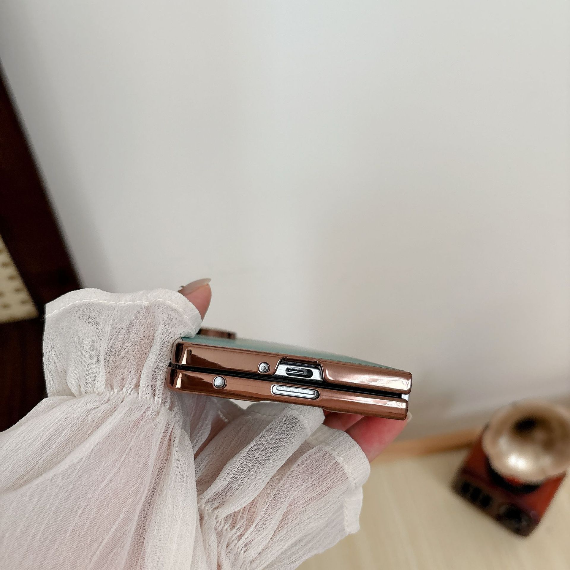Compatible with Samsung Z Fold8 Ultra phone case 7/6 wireless charging magnetic 5/4/3 case film electroplated Kevlar texture