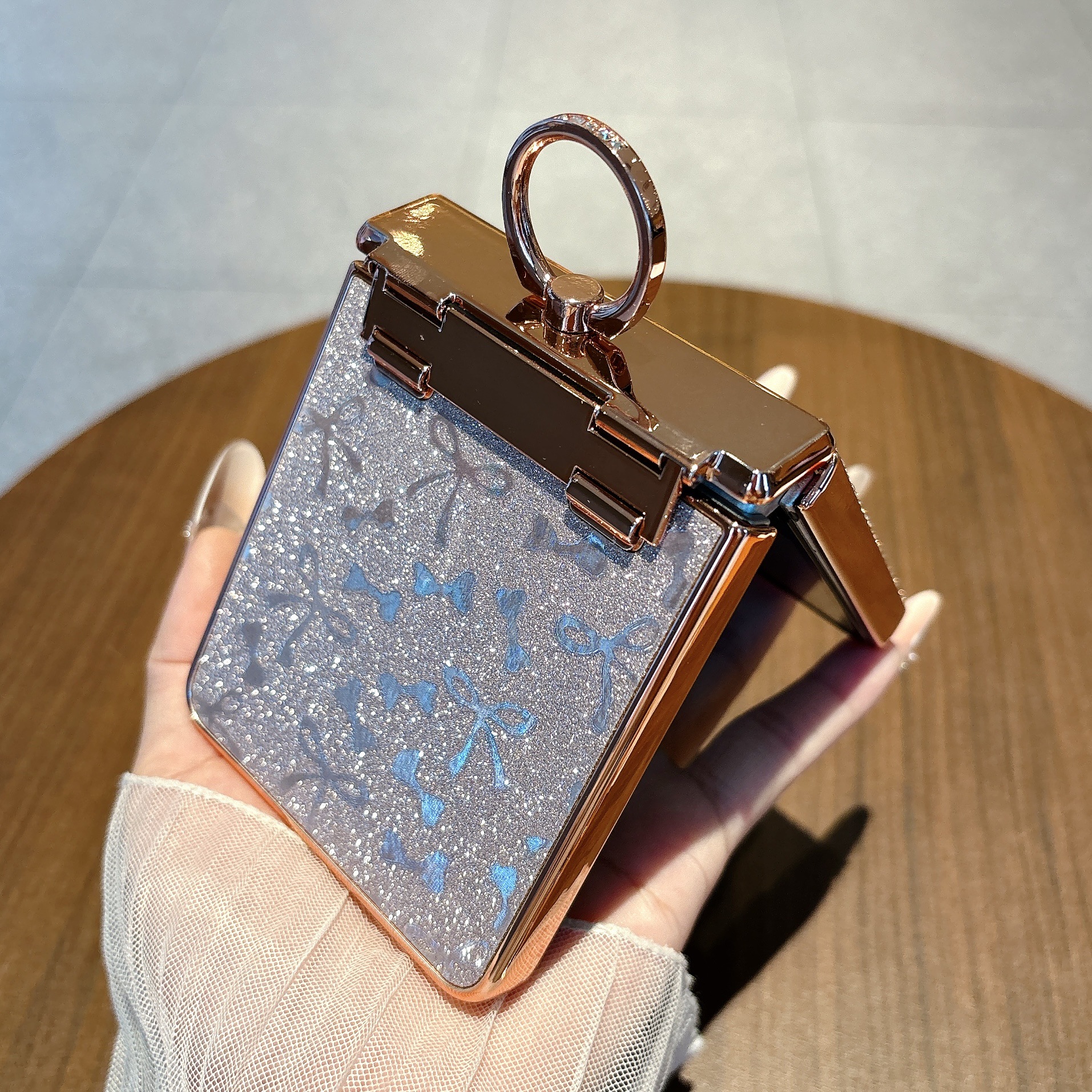 Compatible with Samsung Z Flip 8/7 phone case 6/5 bow glitter hinge ring stand drop protection case