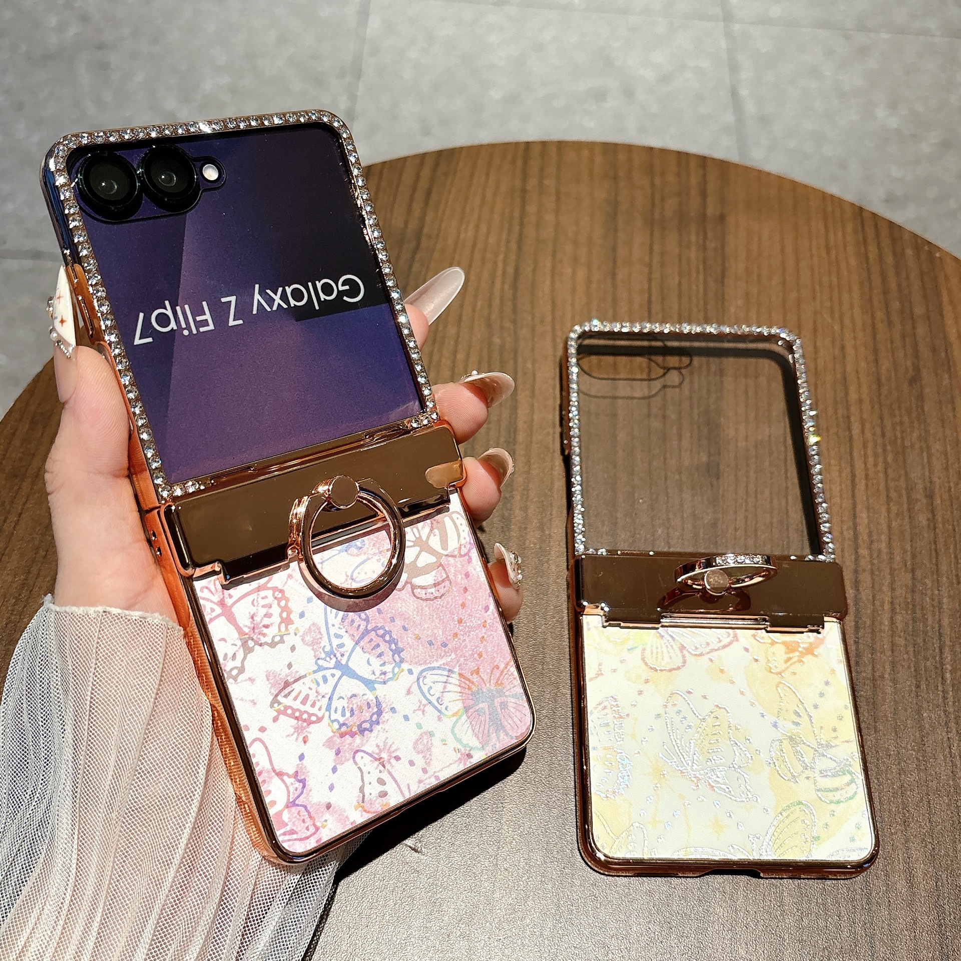 Compatible with Samsung Z Flip8 phone case 7/6/5, electroplated ring holder, vegan leather, rhinestone-studded hinge, full-coverage protective case