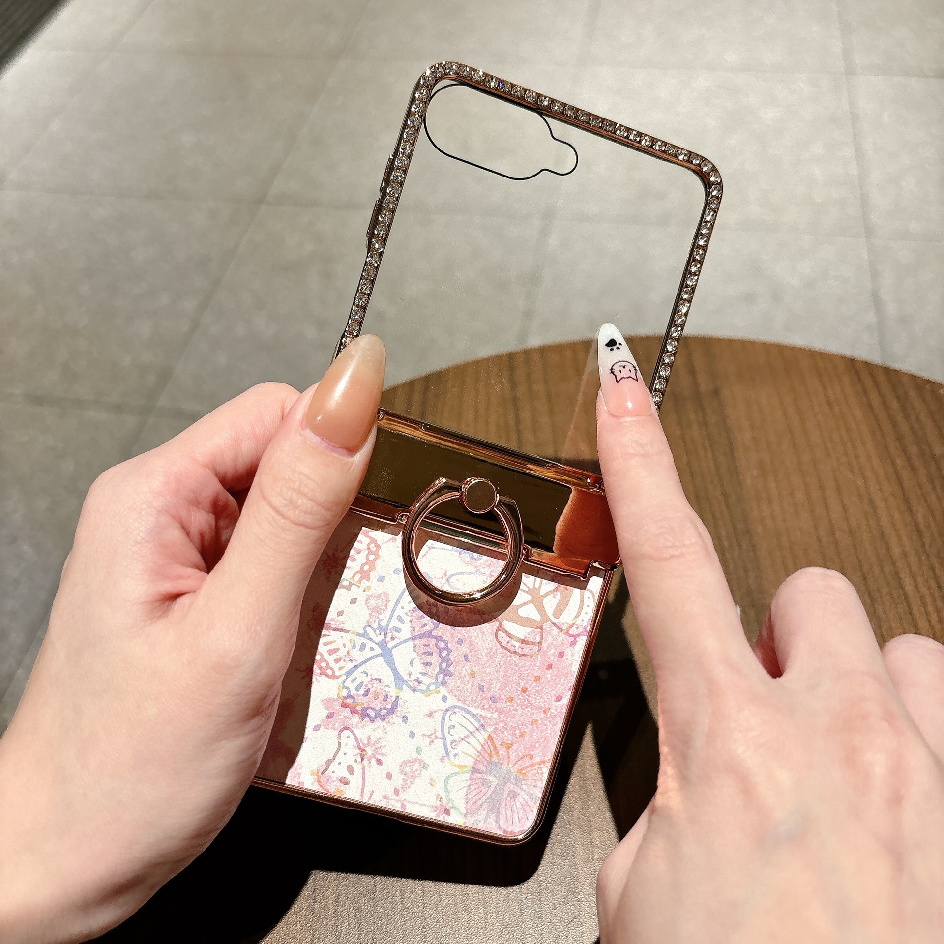 Compatible with Samsung Z Flip8 phone case 7/6/5, electroplated ring holder, vegan leather, rhinestone-studded hinge, full-coverage protective case
