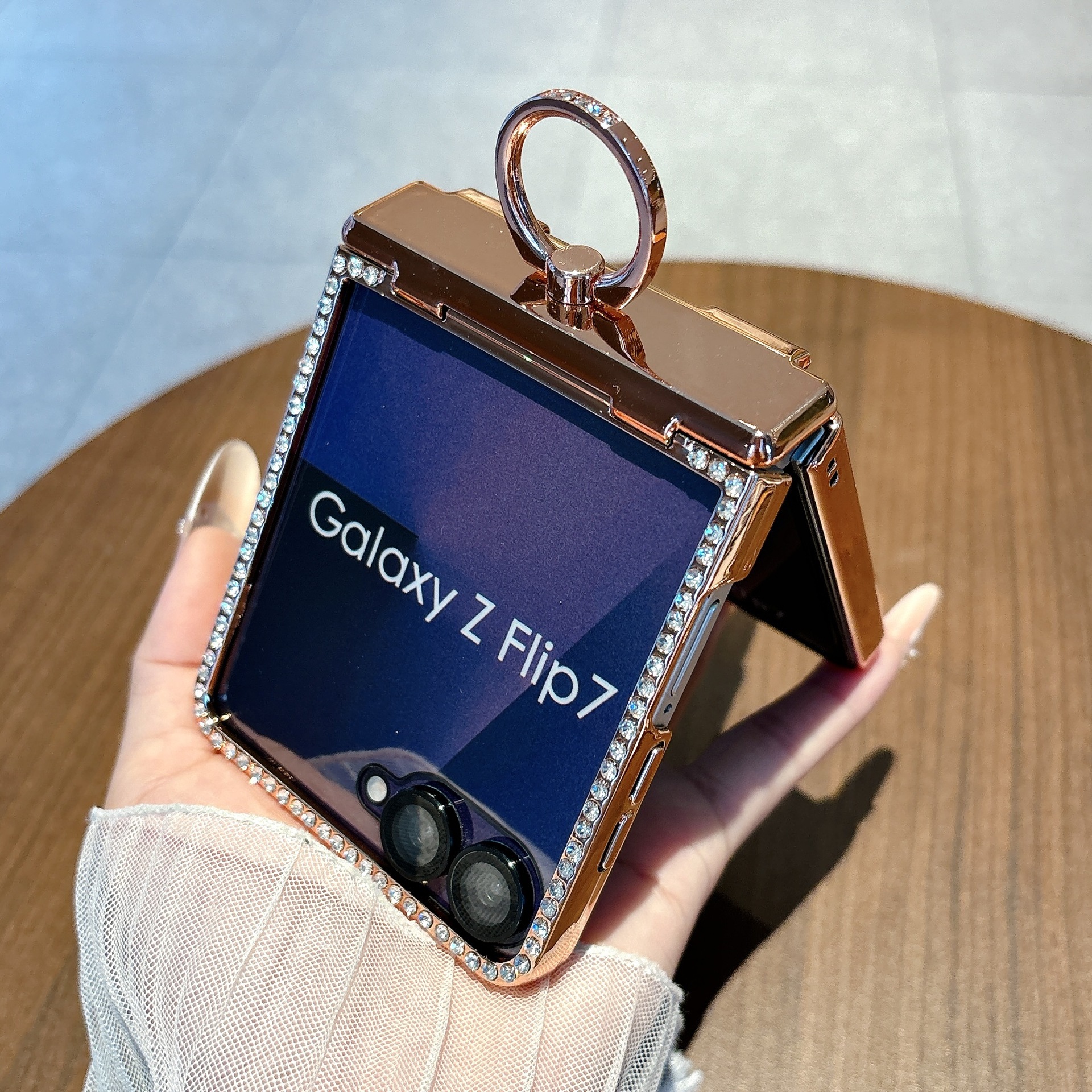 Compatible with Samsung Z Flip8 phone case 7/6/5, electroplated ring holder, vegan leather, rhinestone-studded hinge, full-coverage protective case