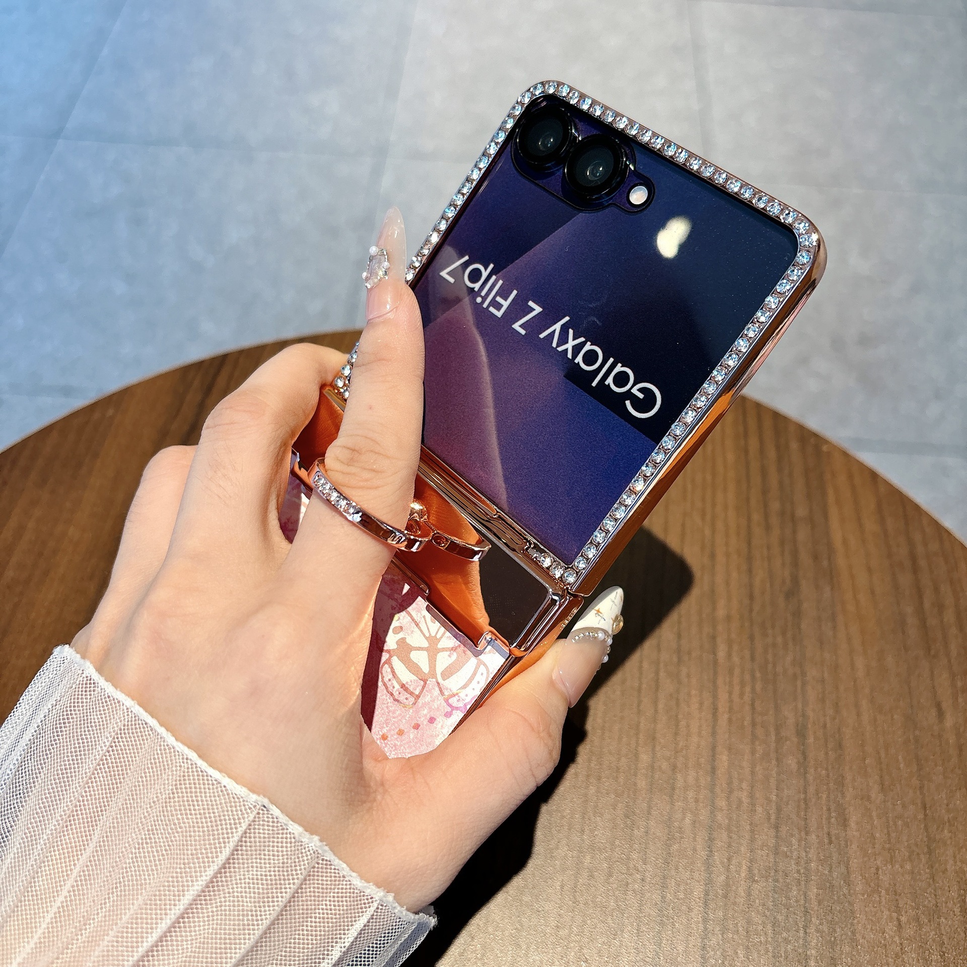 Compatible with Samsung Z Flip8 phone case 7/6/5, electroplated ring holder, vegan leather, rhinestone-studded hinge, full-coverage protective case