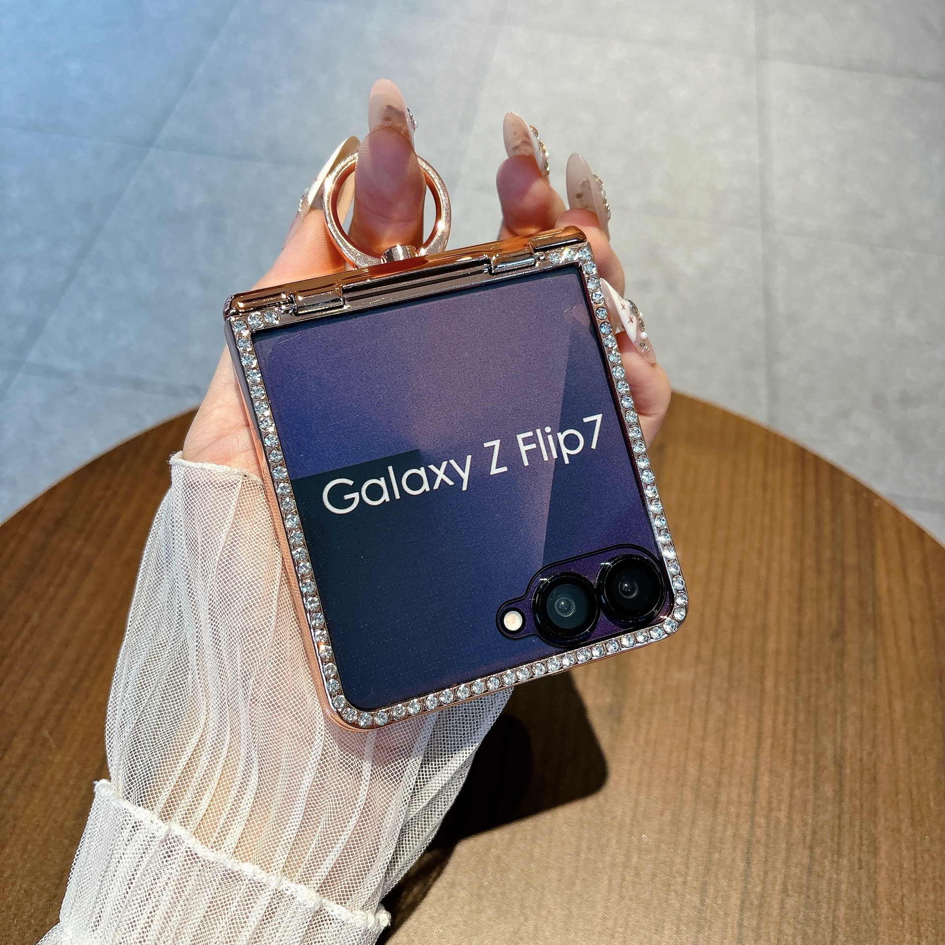 Compatible with Samsung Z Flip8 phone case 7/6/5, electroplated ring holder, vegan leather, rhinestone-studded hinge, full-coverage protective case
