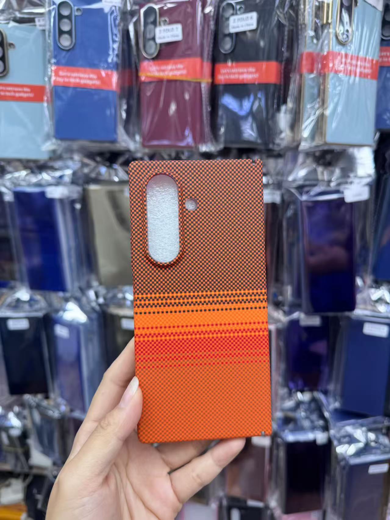 Compatible with Samsung Z Fold8 Ultra phone case, 7/6 inches with built-in wireless charging and magnetic attachment, 5/4 inches with central axis full-coverage protective case.
