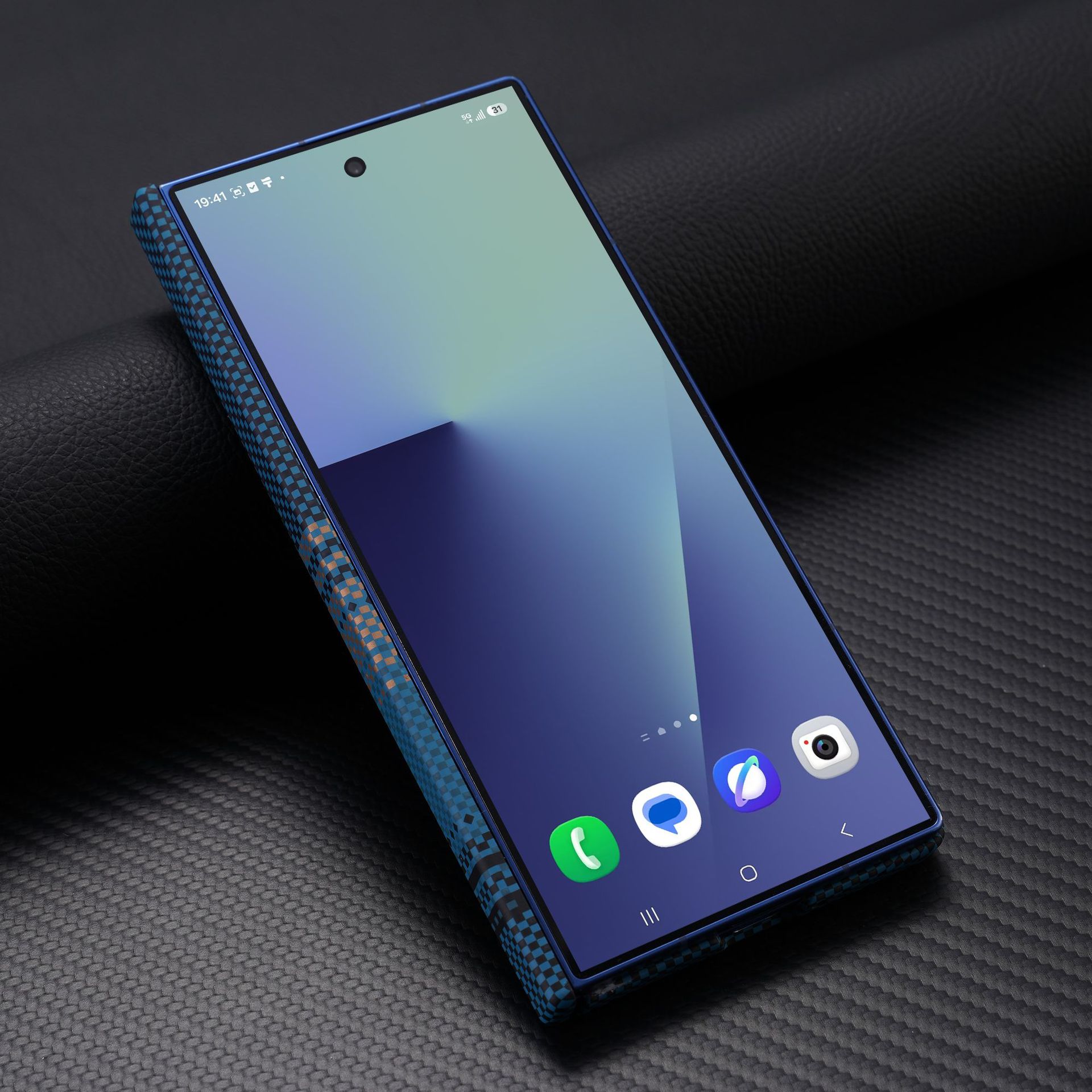 Compatible with Samsung Z Fold8 Ultra phone case, 7/6 inches with built-in wireless charging and magnetic attachment, 5/4 inches with central axis full-coverage protective case.