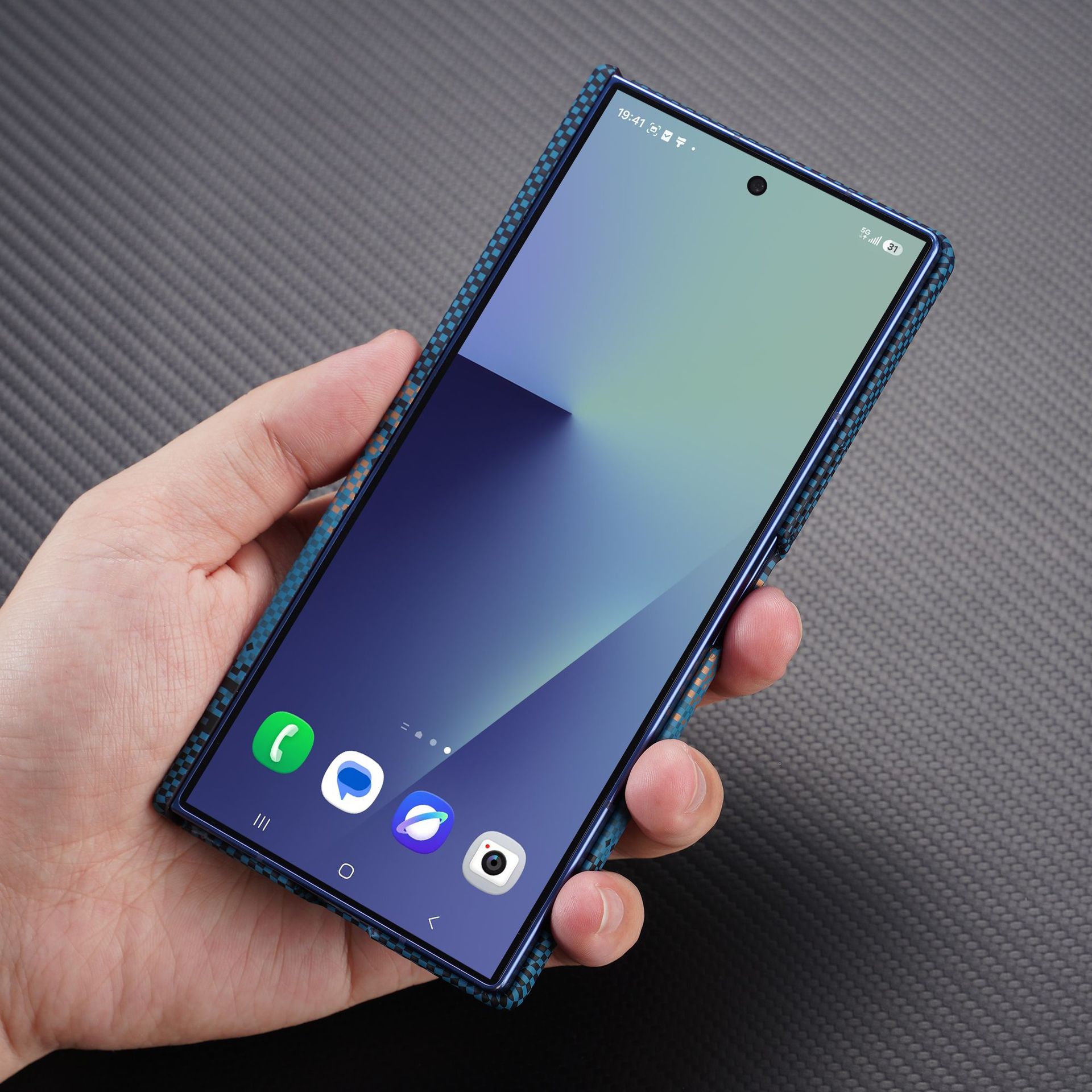 Compatible with Samsung Z Fold8 Ultra phone case, 7/6 inches with built-in wireless charging and magnetic attachment, 5/4 inches with central axis full-coverage protective case.