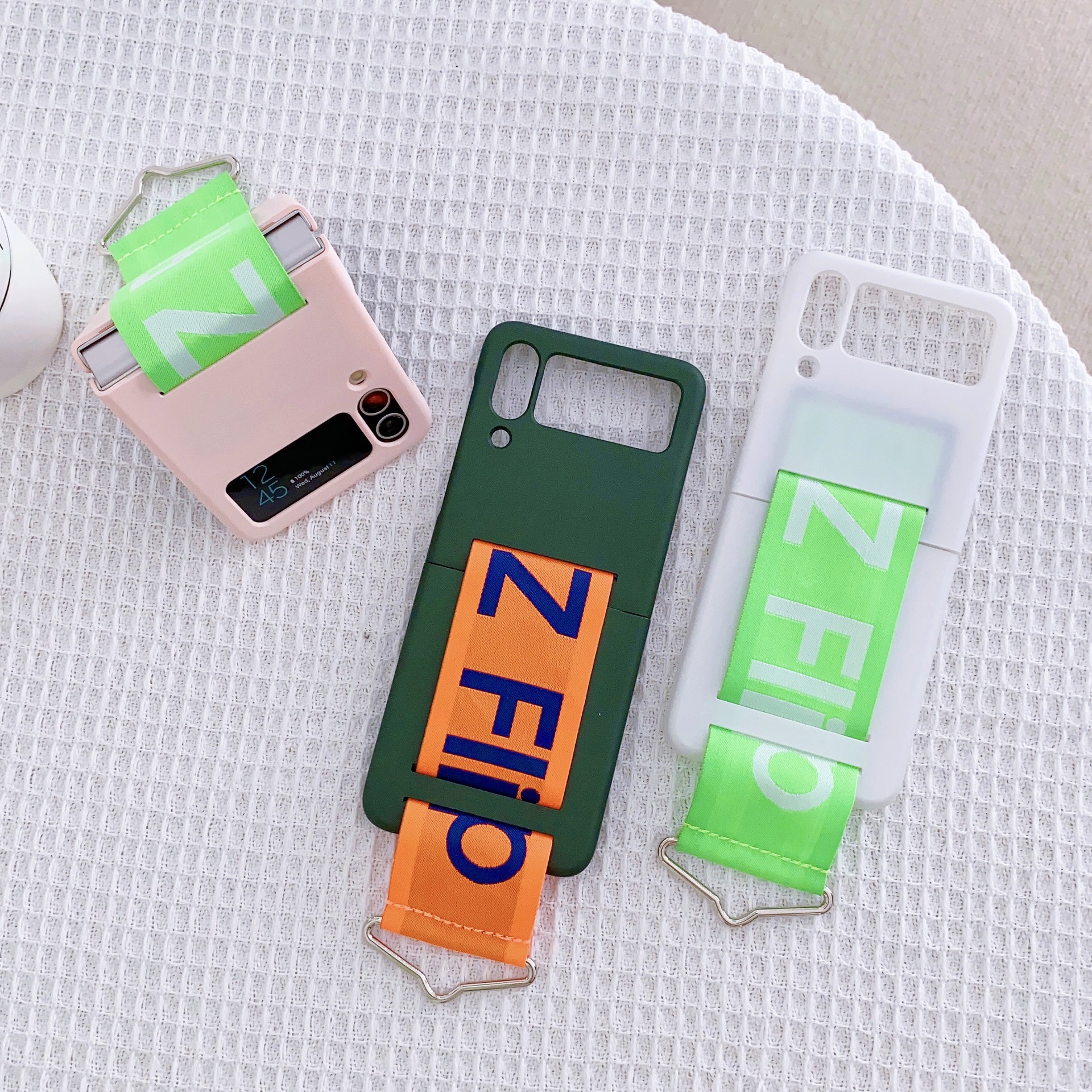 Compatible with Samsung Z Flip7/6/5 phone cases, Flip4/3 letter wristbands, stylish ultra-thin folding screen protective cases