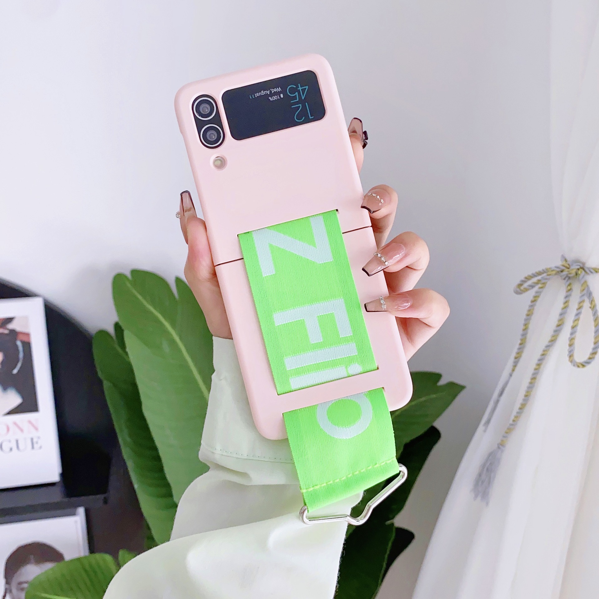 Compatible with Samsung Z Flip7/6/5 phone cases, Flip4/3 letter wristbands, stylish ultra-thin folding screen protective cases
