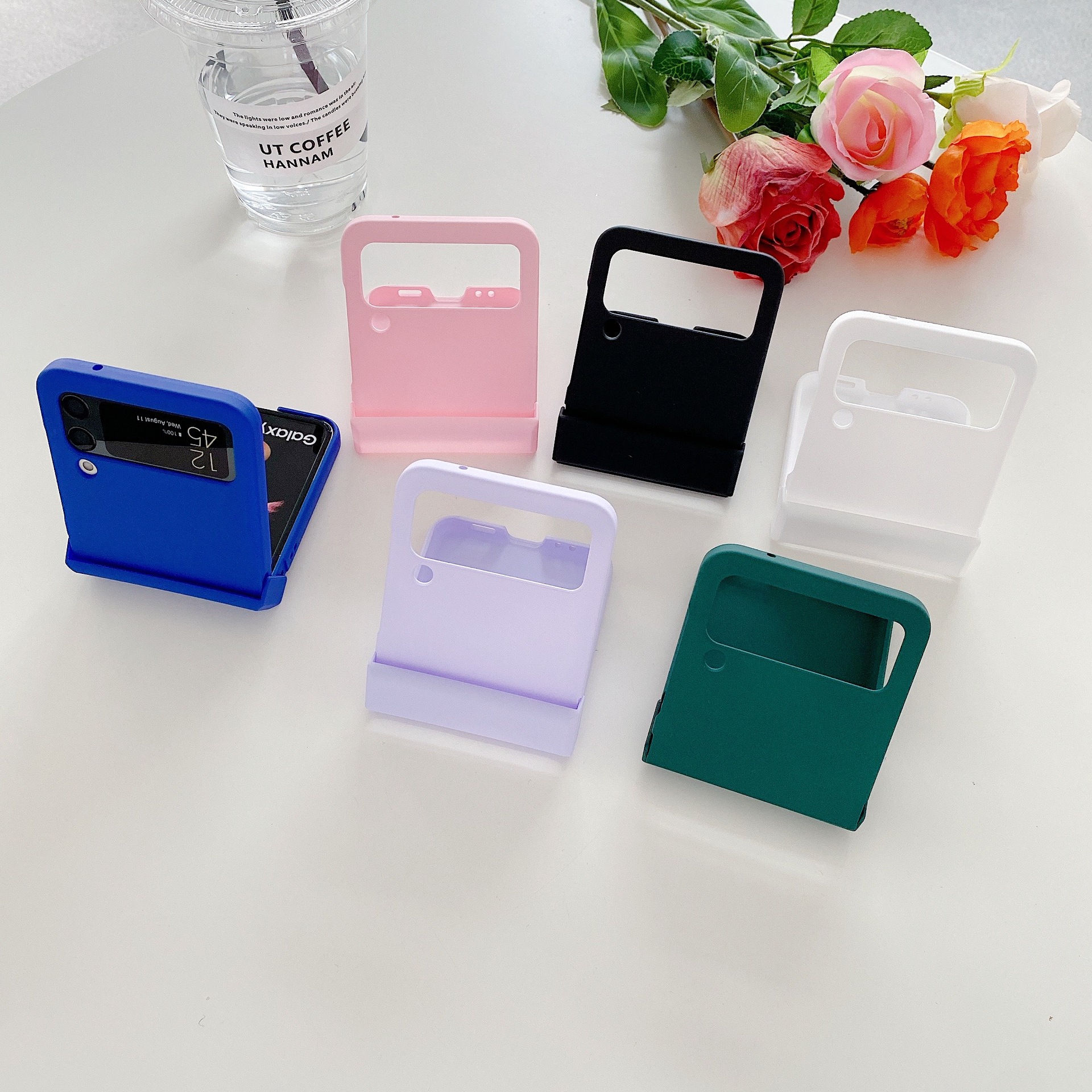Compatible with Samsung Z Flip 3/4/5/6 phone cases, macaron solid color hinge three-piece set for foldable screen protection.
