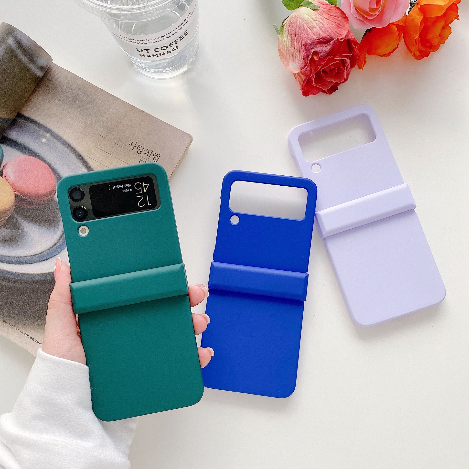 Compatible with Samsung Z Flip 3/4/5/6 phone cases, macaron solid color hinge three-piece set for foldable screen protection.