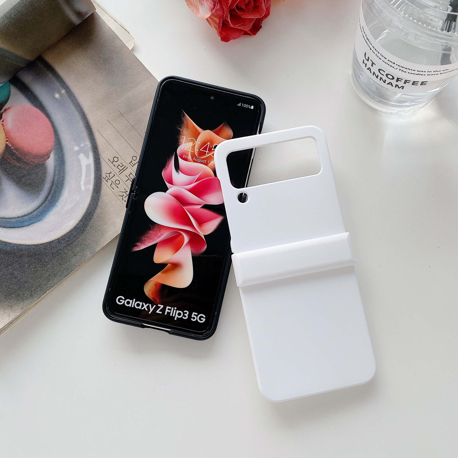 Compatible with Samsung Z Flip 3/4/5/6 phone cases, macaron solid color hinge three-piece set for foldable screen protection.