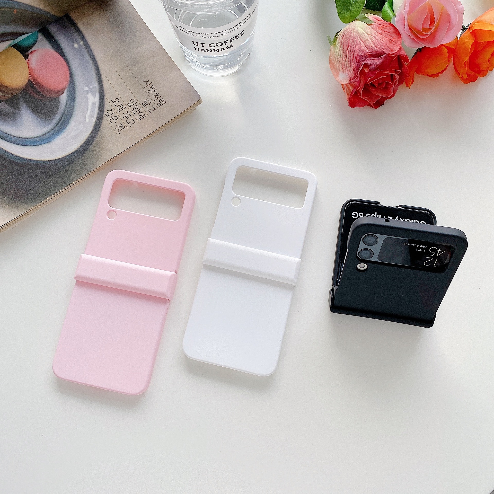 Compatible with Samsung Z Flip 3/4/5/6 phone cases, macaron solid color hinge three-piece set for foldable screen protection.
