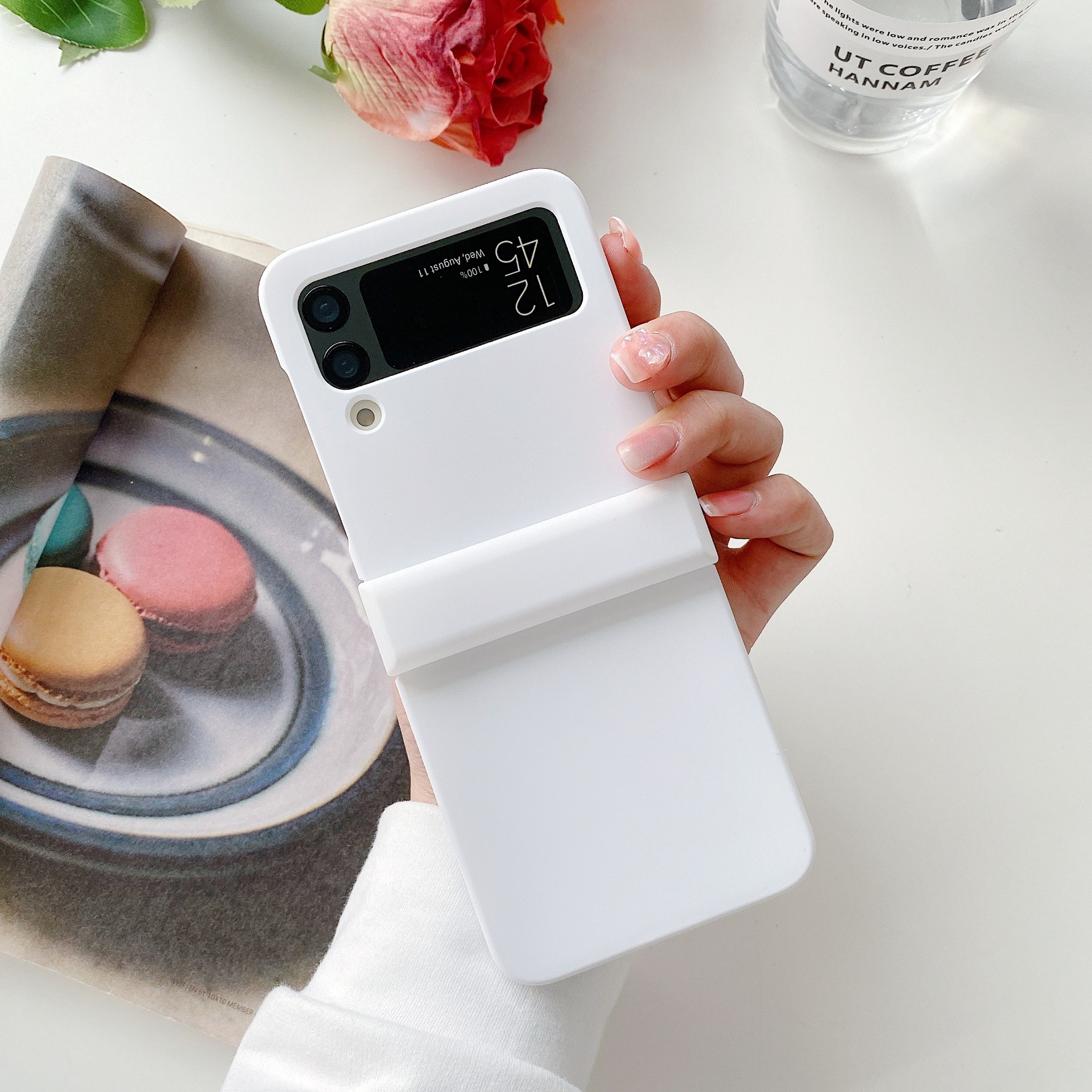 Compatible with Samsung Z Flip 3/4/5/6 phone cases, macaron solid color hinge three-piece set for foldable screen protection.