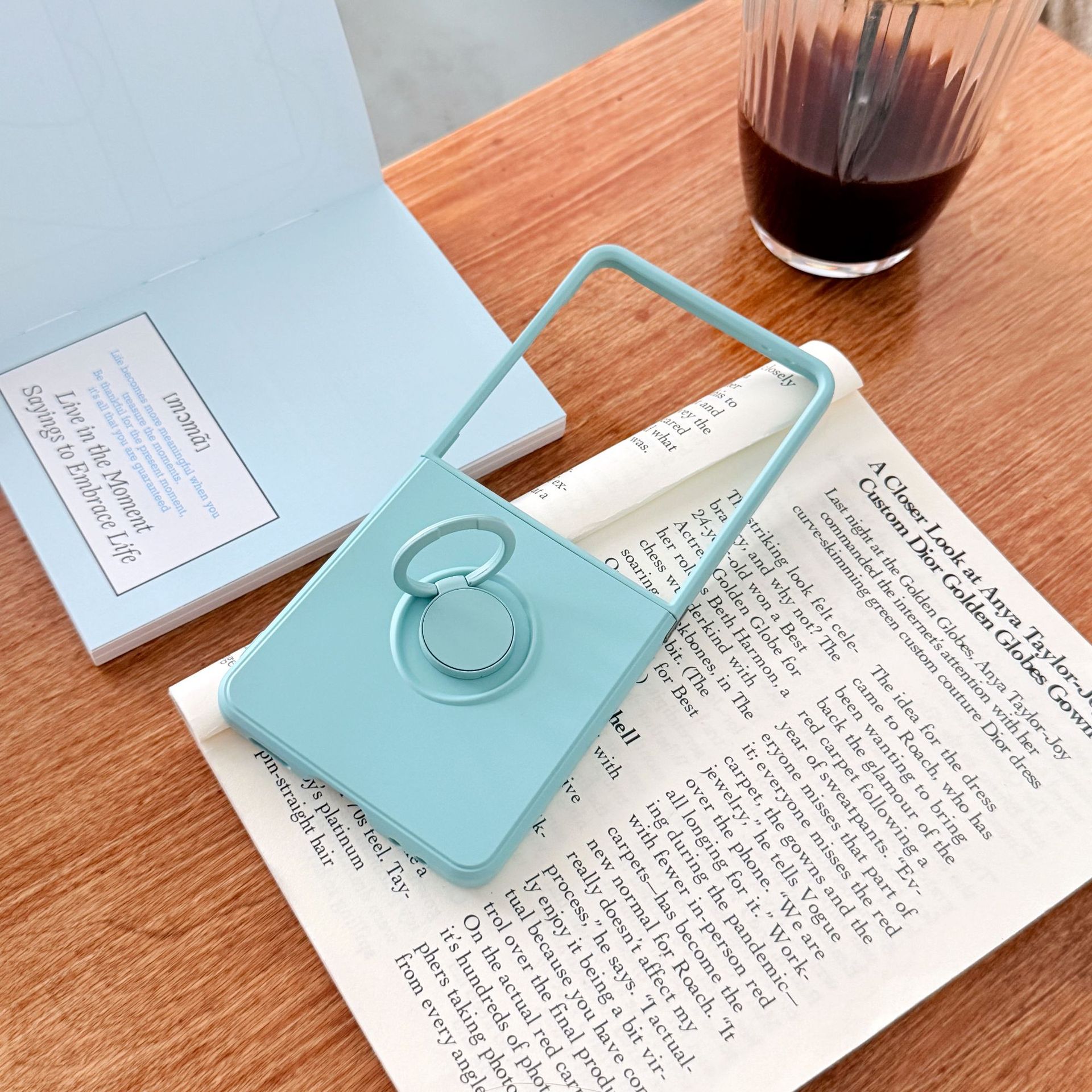 Compatible with Samsung Z Flip 7/6/5 phone cases, TPU silicone rings, 4/3 stylish couple protective cases.