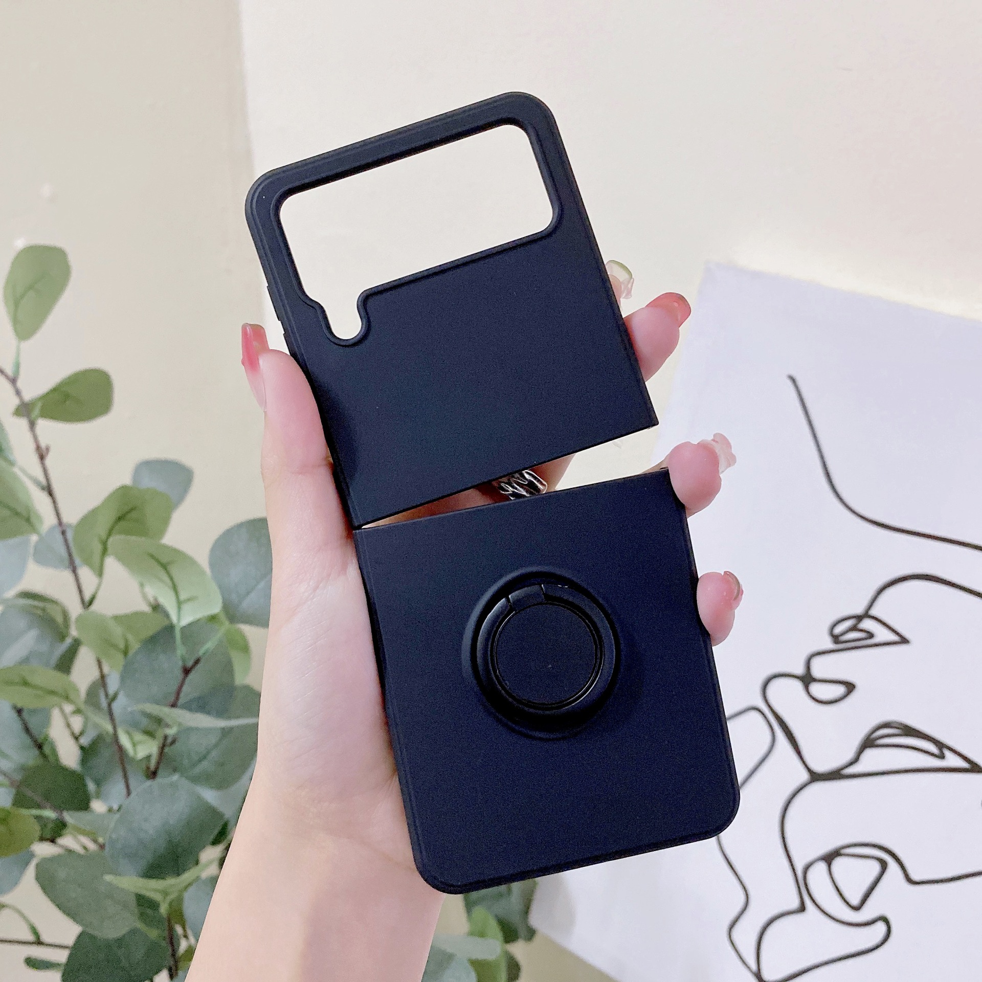 Compatible with Samsung Z Flip 7/6/5 phone cases, TPU silicone rings, 4/3 stylish couple protective cases.