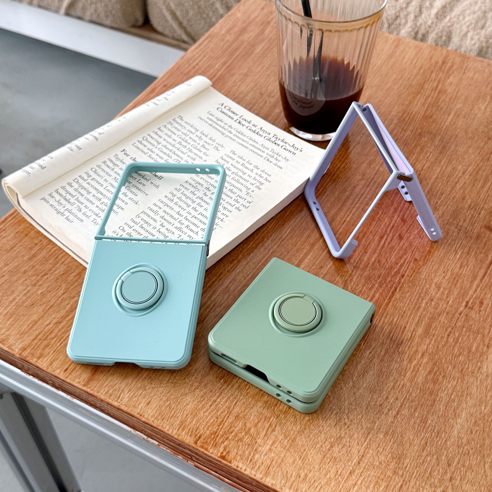 Compatible with Samsung Z Flip 7/6/5 phone cases, TPU silicone rings, 4/3 stylish couple protective cases.