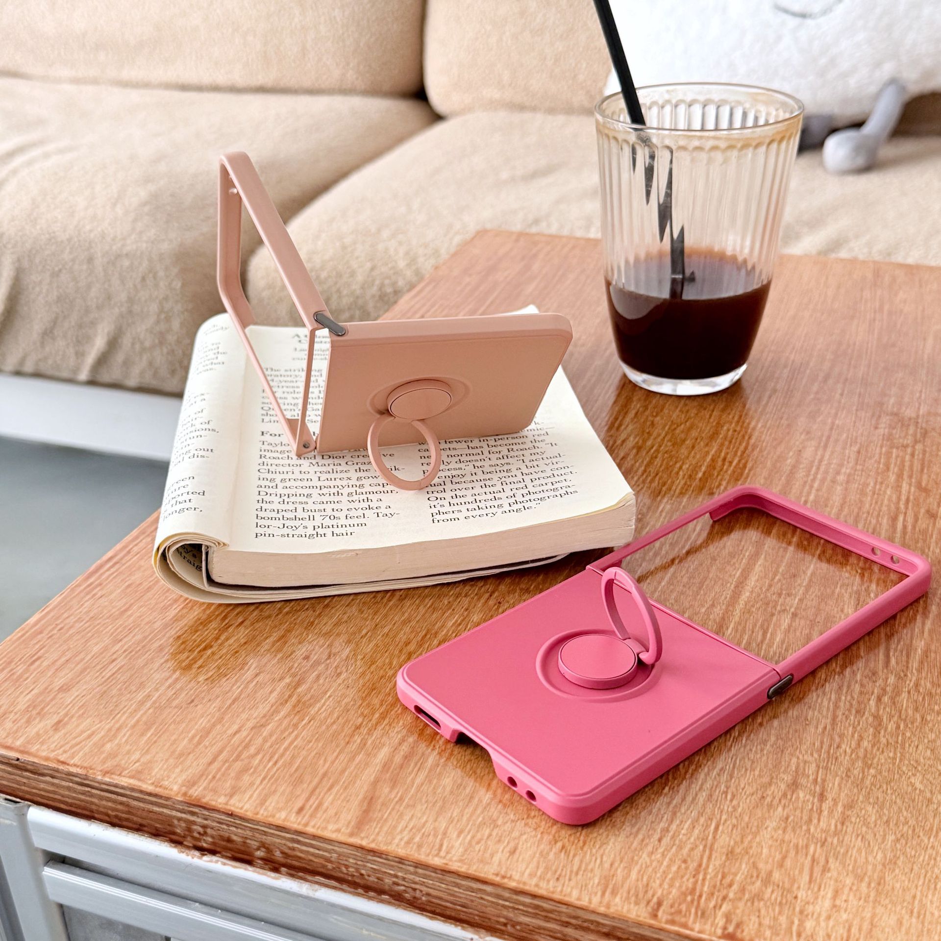 Compatible with Samsung Z Flip 7/6/5 phone cases, TPU silicone rings, 4/3 stylish couple protective cases.