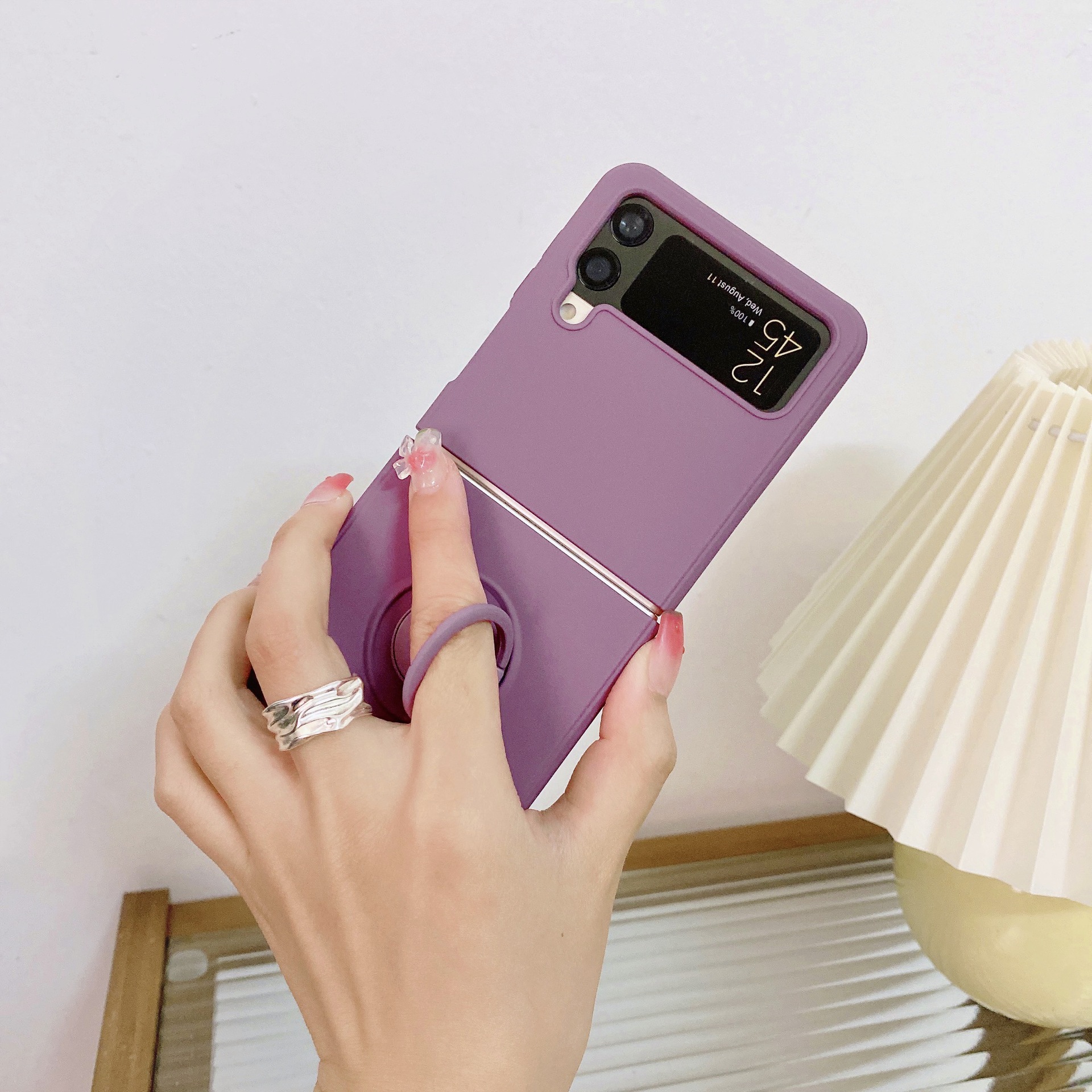 Compatible with Samsung Z Flip 7/6/5 phone cases, TPU silicone rings, 4/3 stylish couple protective cases.