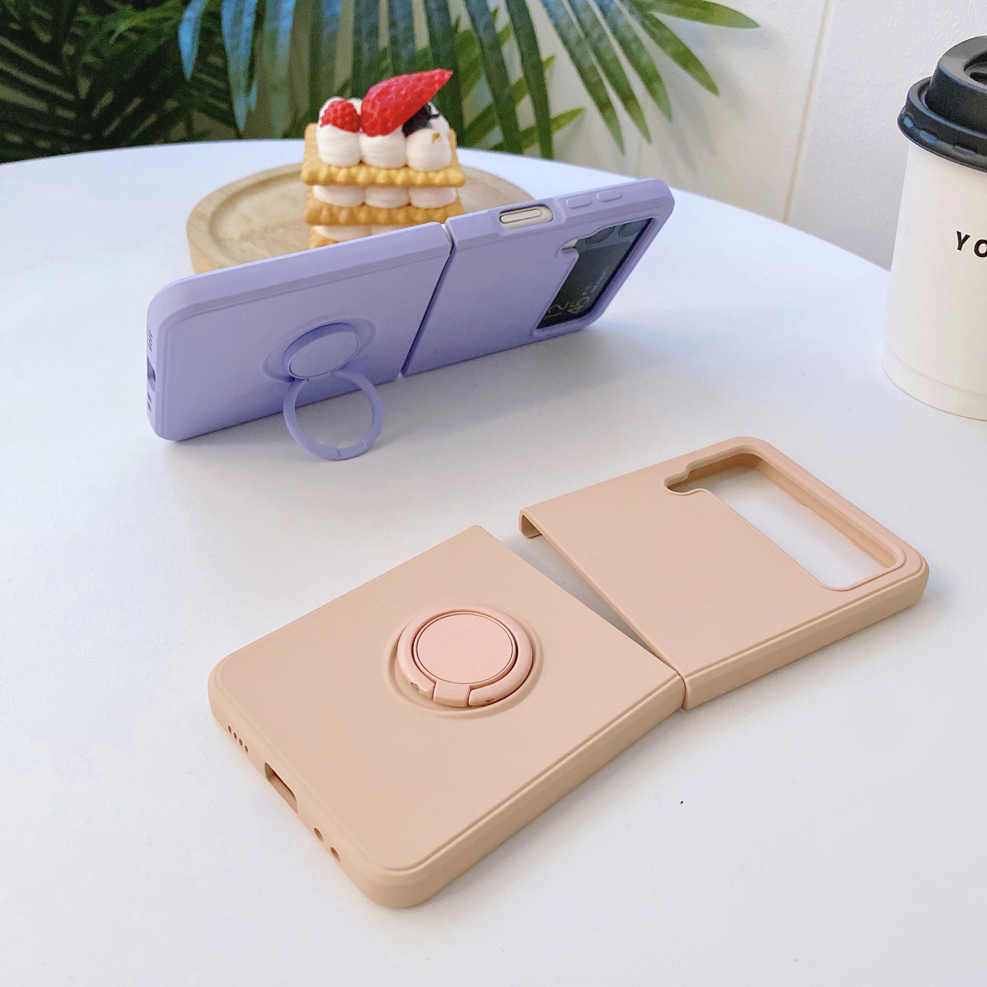 Compatible with Samsung Z Flip 7/6/5 phone cases, TPU silicone rings, 4/3 stylish couple protective cases.