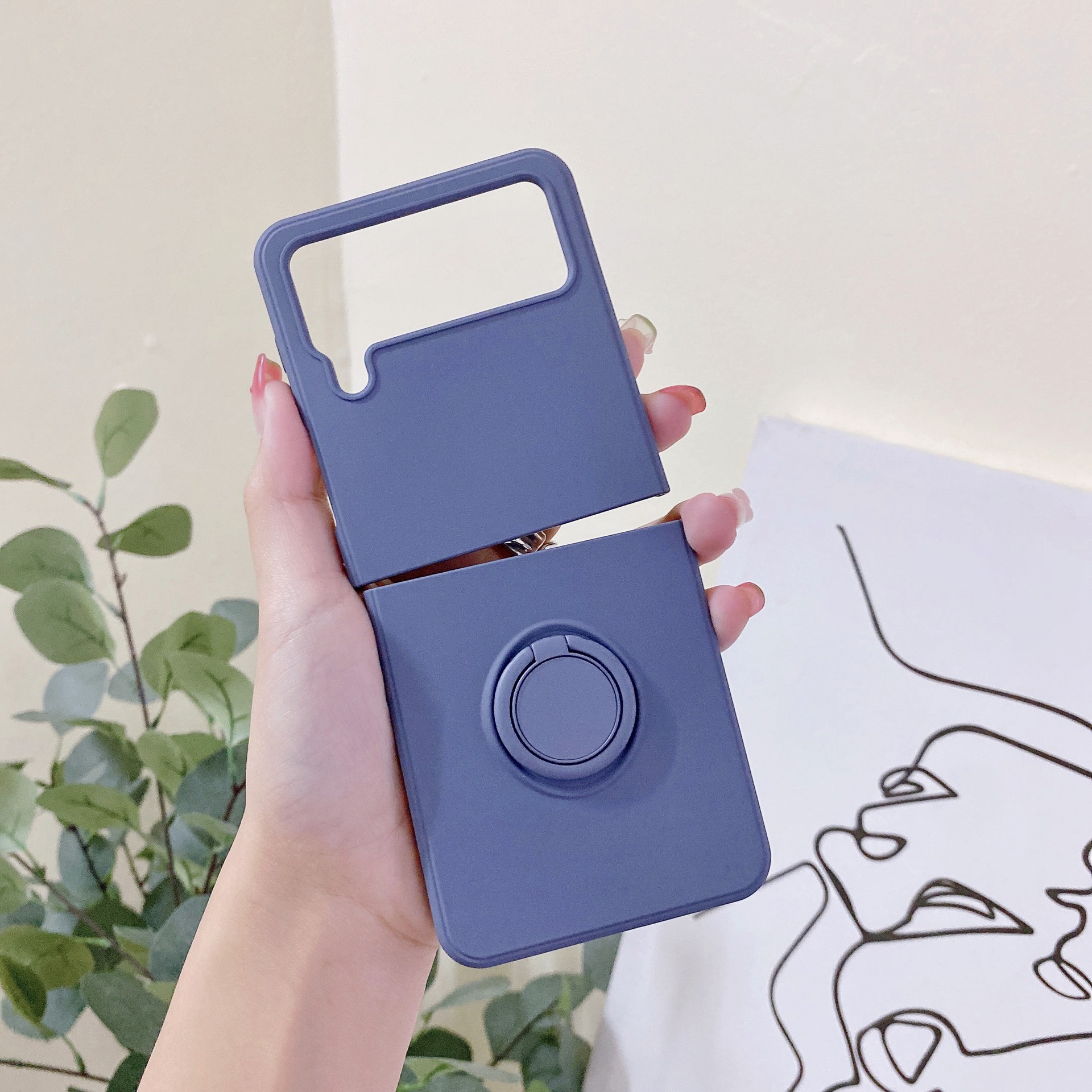 Compatible with Samsung Z Flip 7/6/5 phone cases, TPU silicone rings, 4/3 stylish couple protective cases.