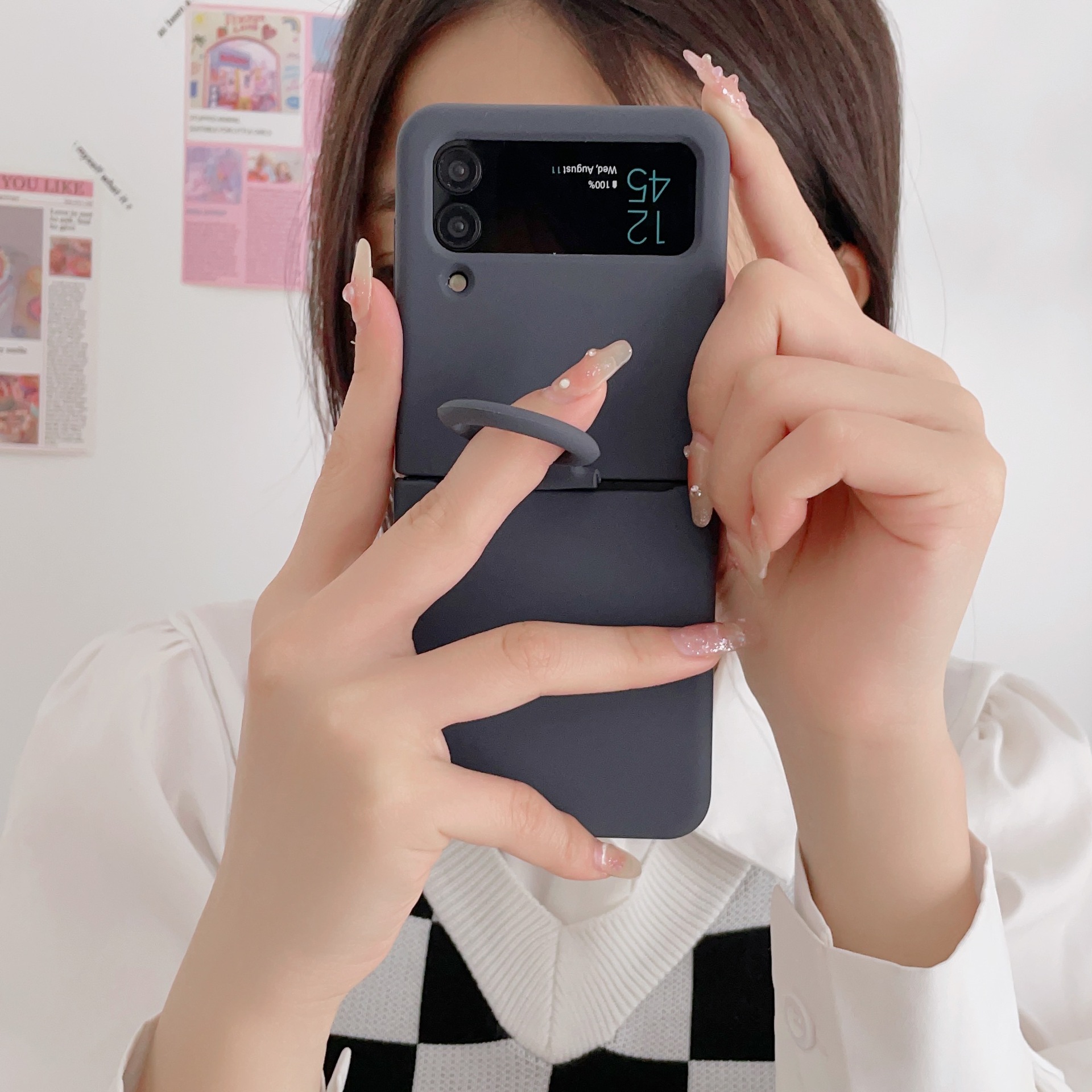 Compatible with Samsung Z Flip4/3 and Flip7/6/5 phones, liquid silicone soft case, foldable screen shockproof protective case