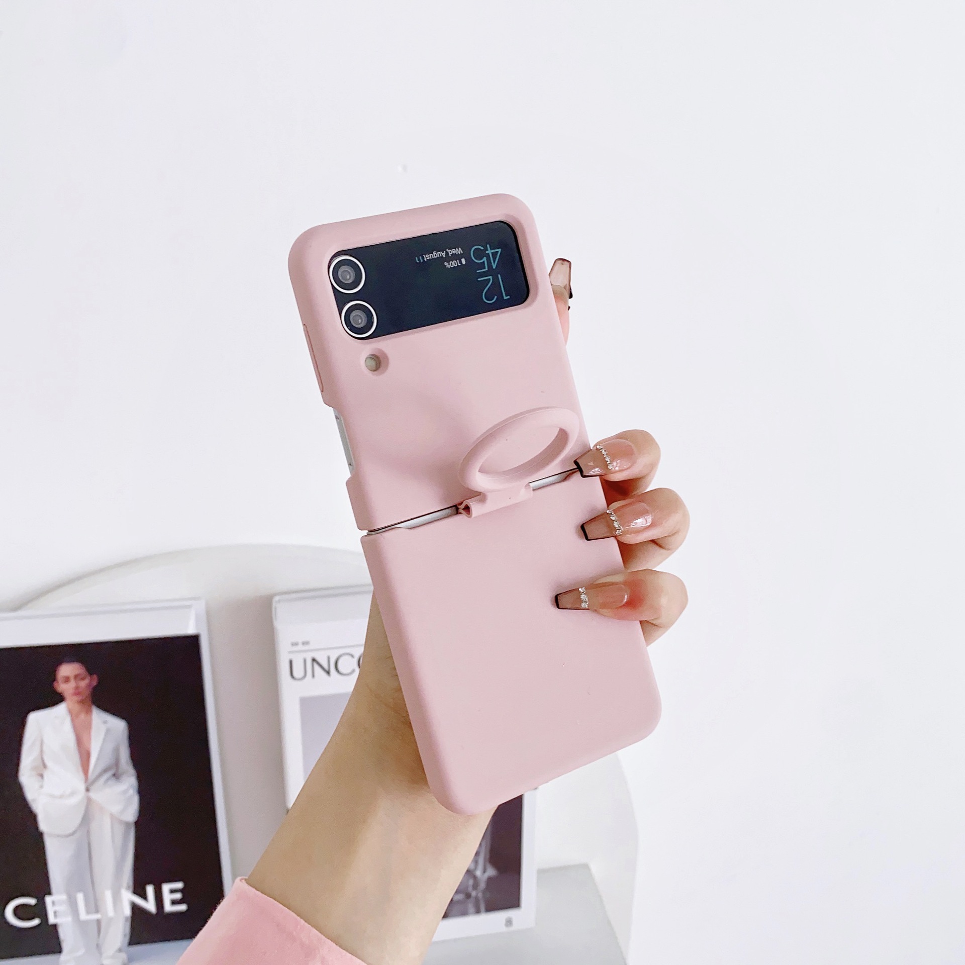 Compatible with Samsung Z Flip4/3 and Flip7/6/5 phones, liquid silicone soft case, foldable screen shockproof protective case