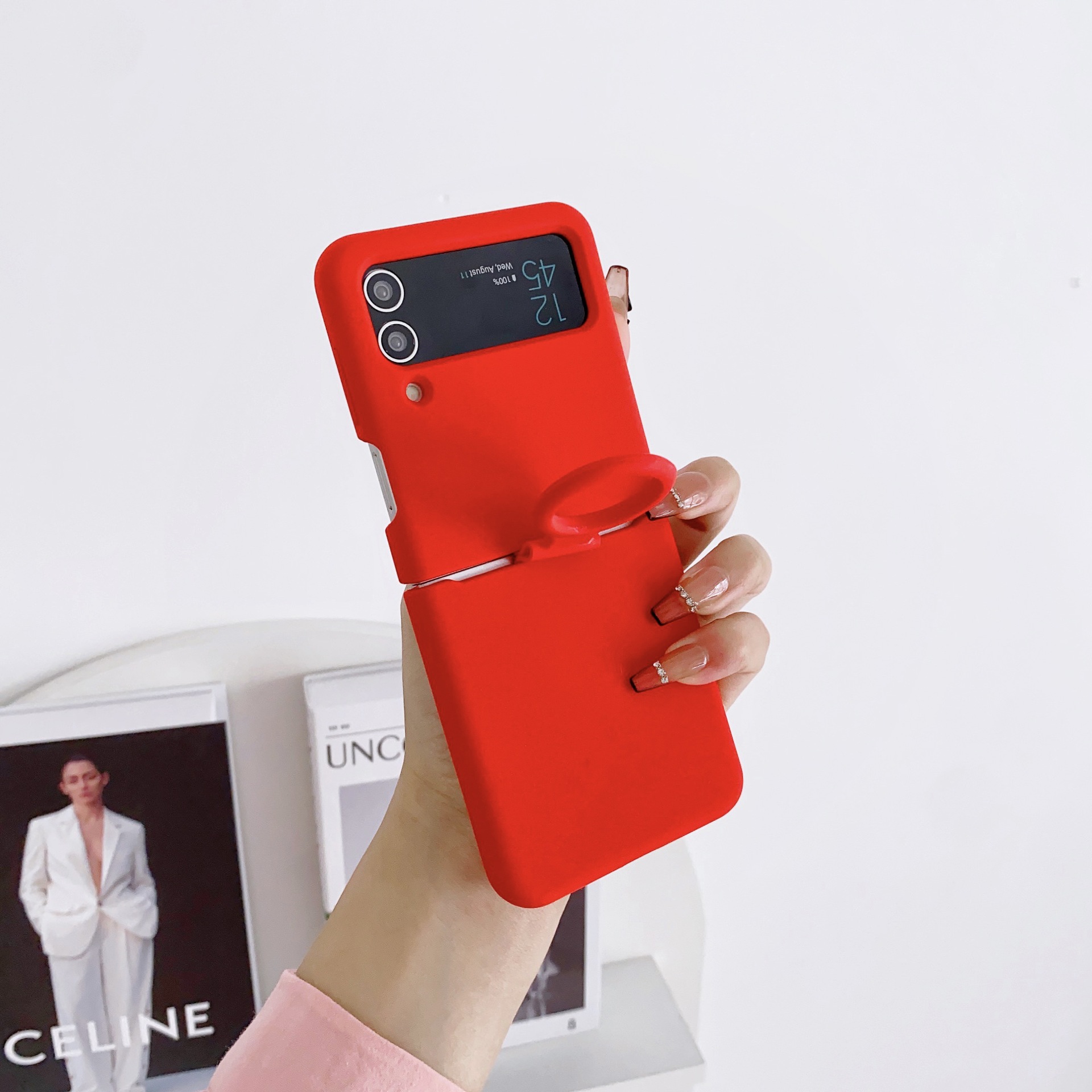 Compatible with Samsung Z Flip4/3 and Flip7/6/5 phones, liquid silicone soft case, foldable screen shockproof protective case