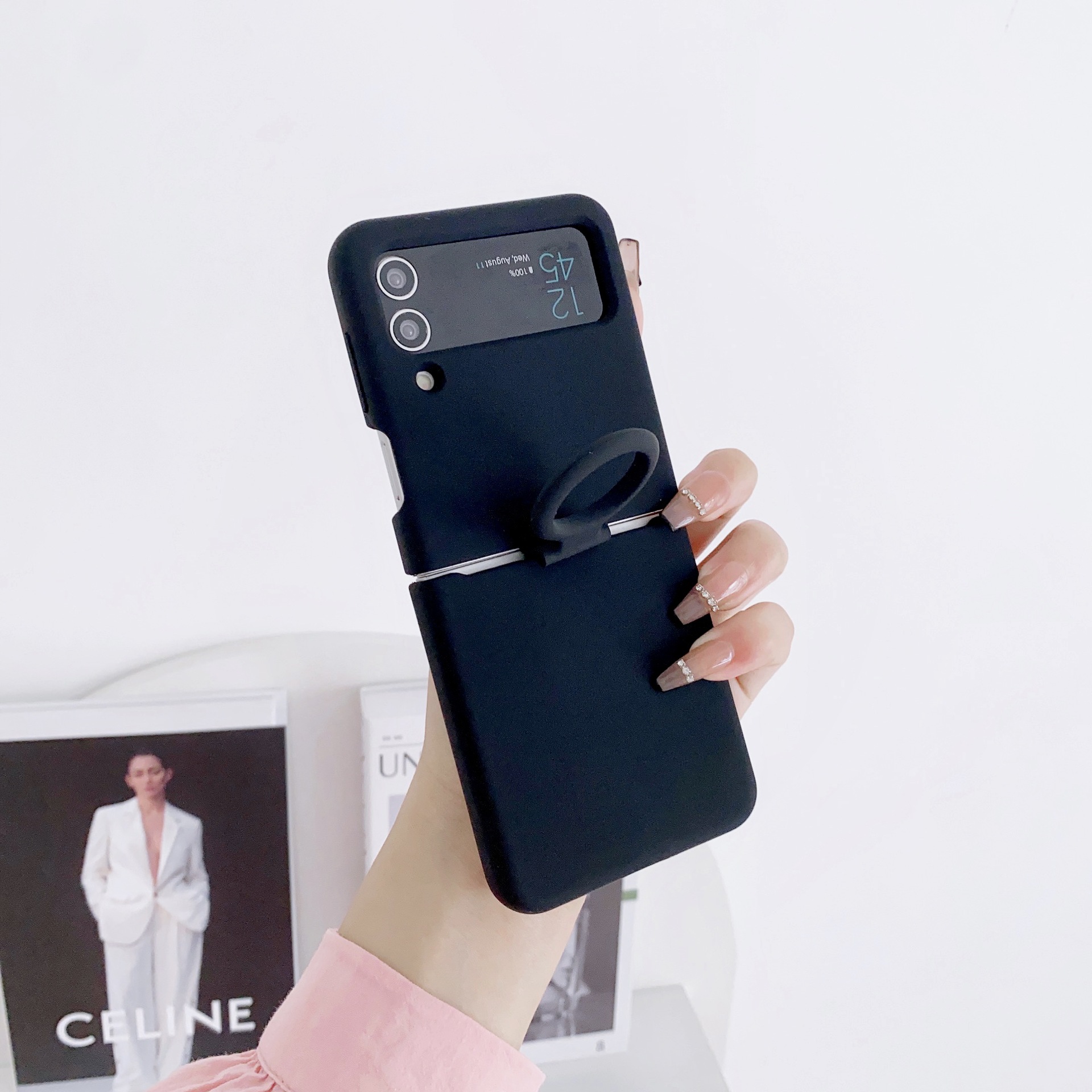 Compatible with Samsung Z Flip4/3 and Flip7/6/5 phones, liquid silicone soft case, foldable screen shockproof protective case