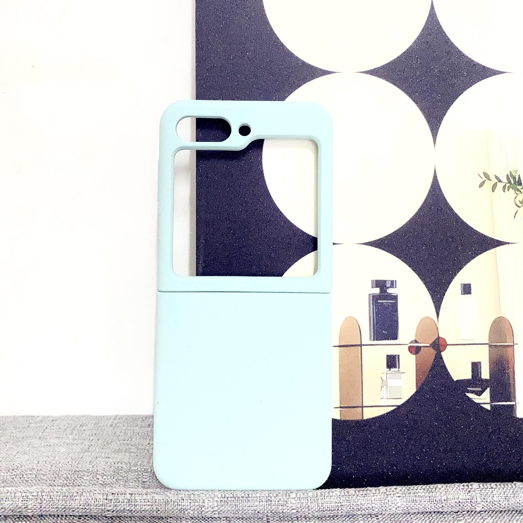 Compatible with Samsung Z Flip4/3 and Flip7/6/5 phones, liquid silicone soft case, foldable screen shockproof protective case