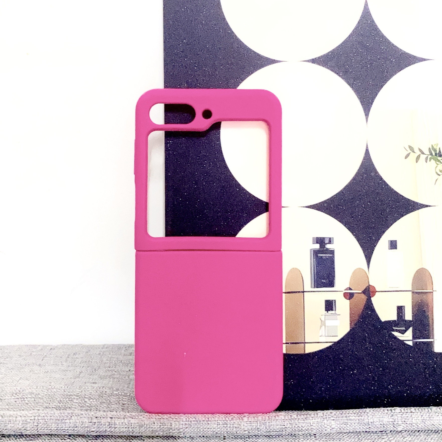 Compatible with Samsung Z Flip4/3 and Flip7/6/5 phones, liquid silicone soft case, foldable screen shockproof protective case