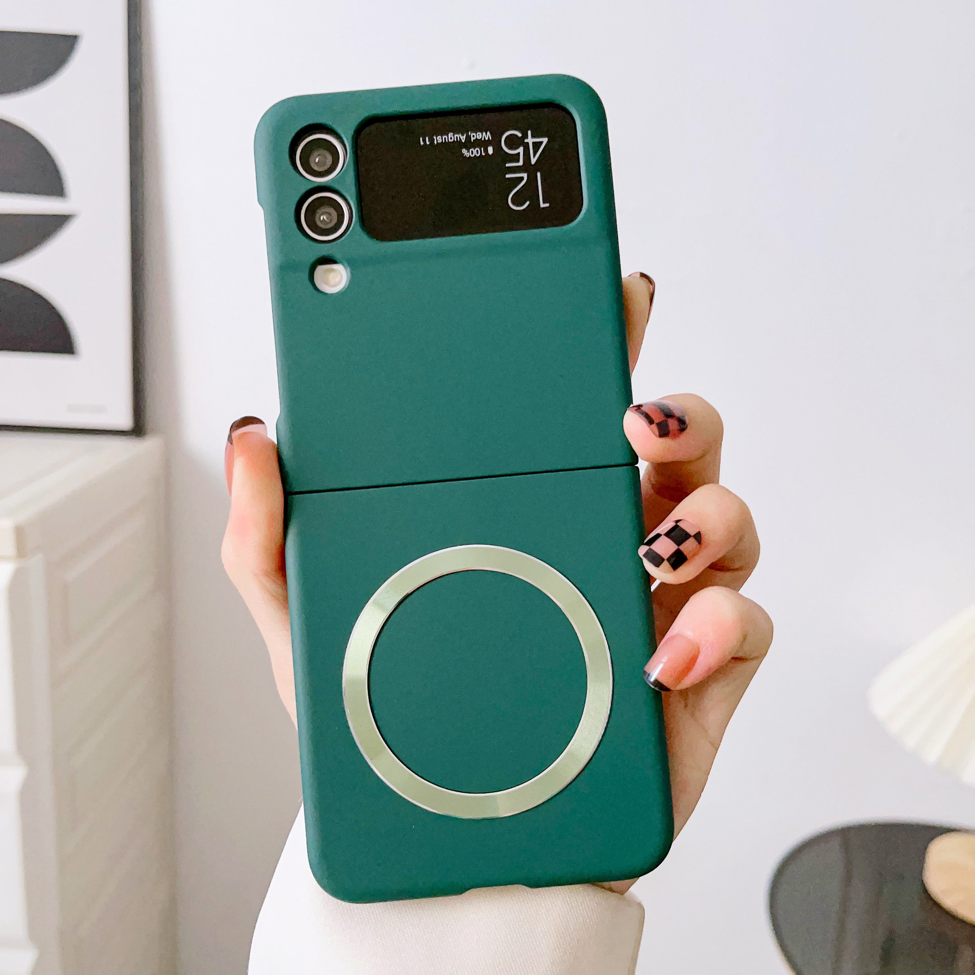 Compatible with Samsung Z Flip 7/6 phone case 5/4/3 wireless charging magnetic coil skin-feel solid color ultra-thin protective case