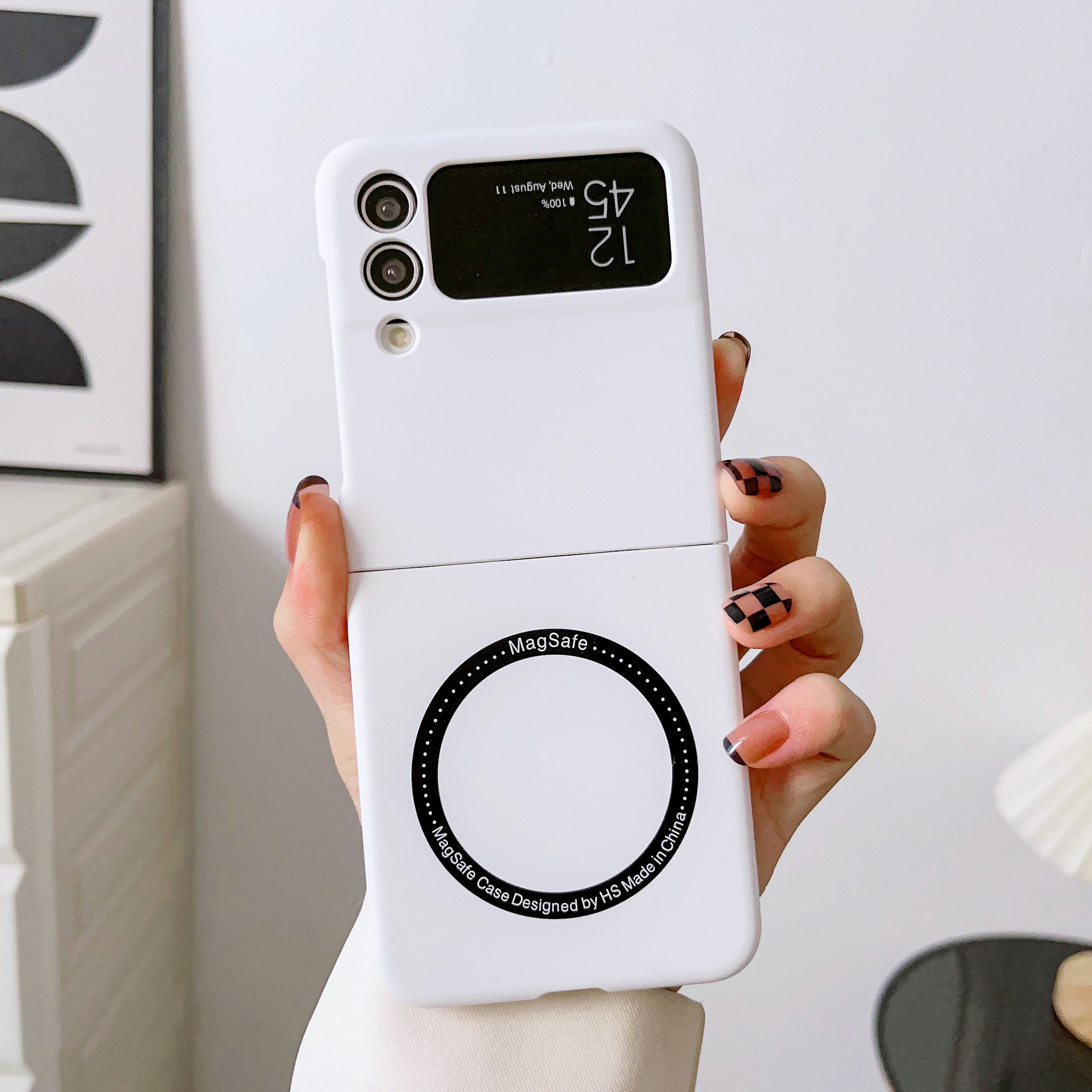 Compatible with Samsung Z Flip 7/6 phone case 5/4/3 wireless charging magnetic coil skin-feel solid color ultra-thin protective case