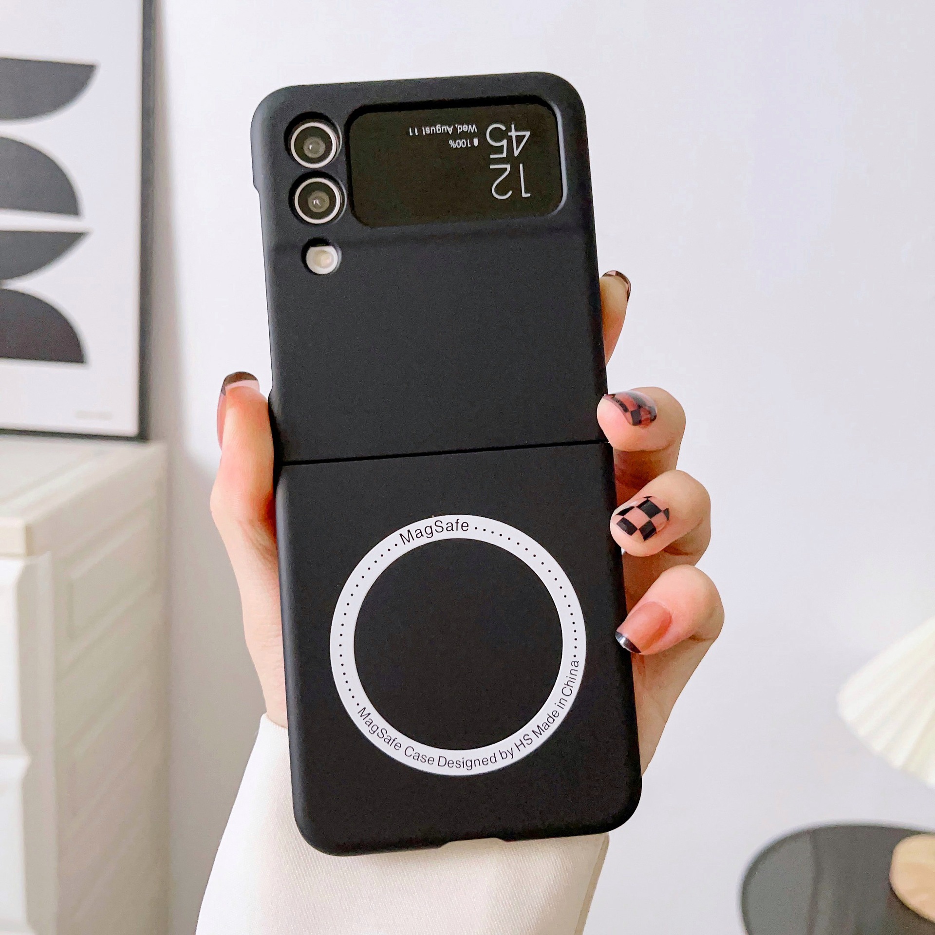 Compatible with Samsung Z Flip 7/6 phone case 5/4/3 wireless charging magnetic coil skin-feel solid color ultra-thin protective case
