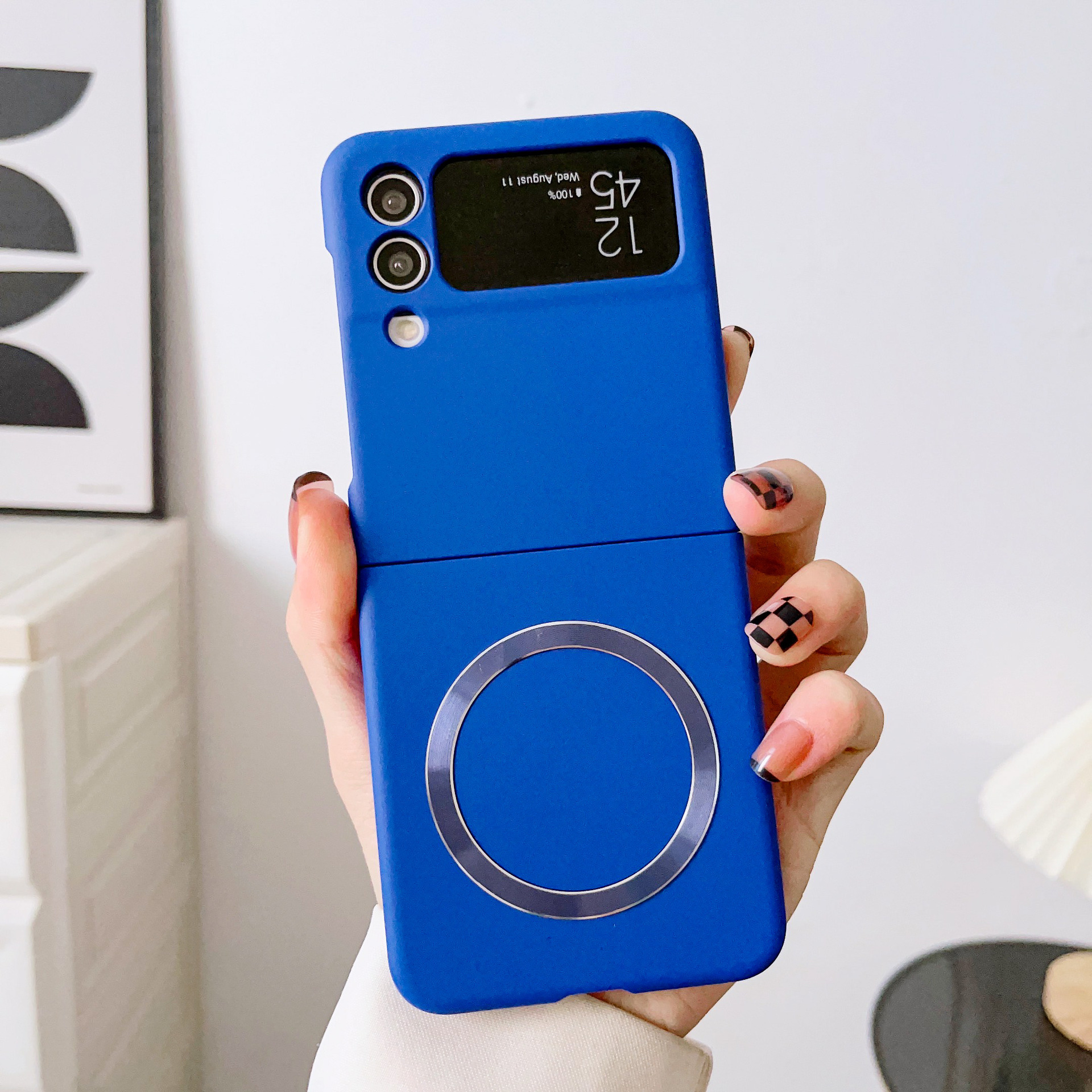 Compatible with Samsung Z Flip 7/6 phone case 5/4/3 wireless charging magnetic coil skin-feel solid color ultra-thin protective case