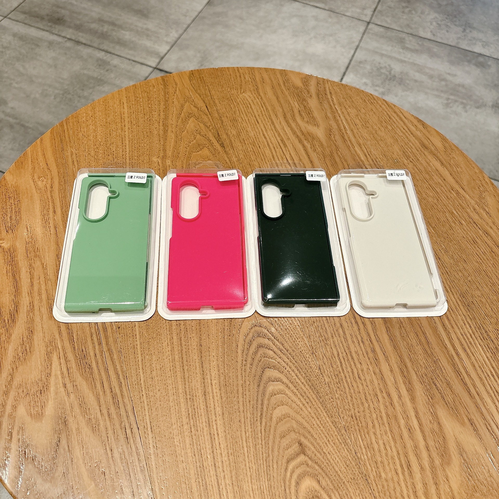 Compatible with Samsung Z Fold7/6 and Fold5/4/3 phones, liquid silicone soft case, shockproof protective case.