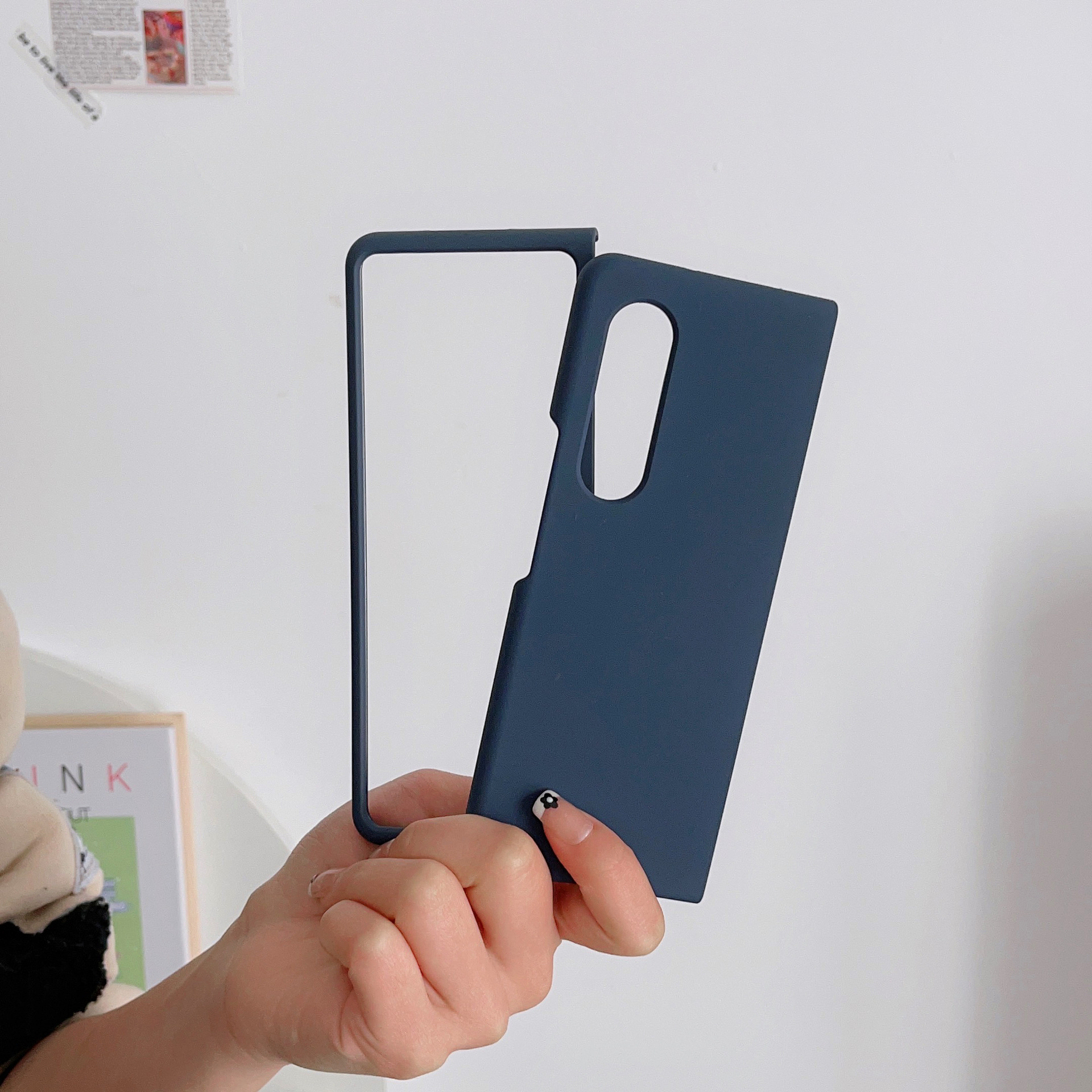 Compatible with Samsung Z Fold7/6 and Fold5/4/3 phones, liquid silicone soft case, shockproof protective case.
