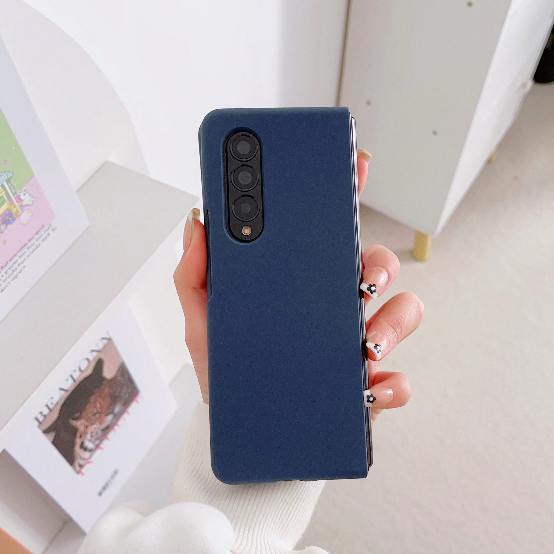Compatible with Samsung Z Fold7/6 and Fold5/4/3 phones, liquid silicone soft case, shockproof protective case.