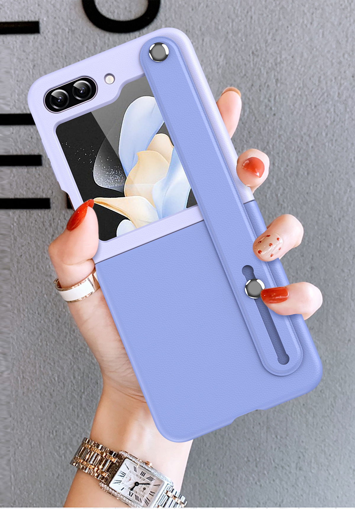 Compatible with Samsung Z Flip 6/5 phone case, folding Flip 4/3 color-blocked integrated wrist strap, stylish and shockproof protective case.