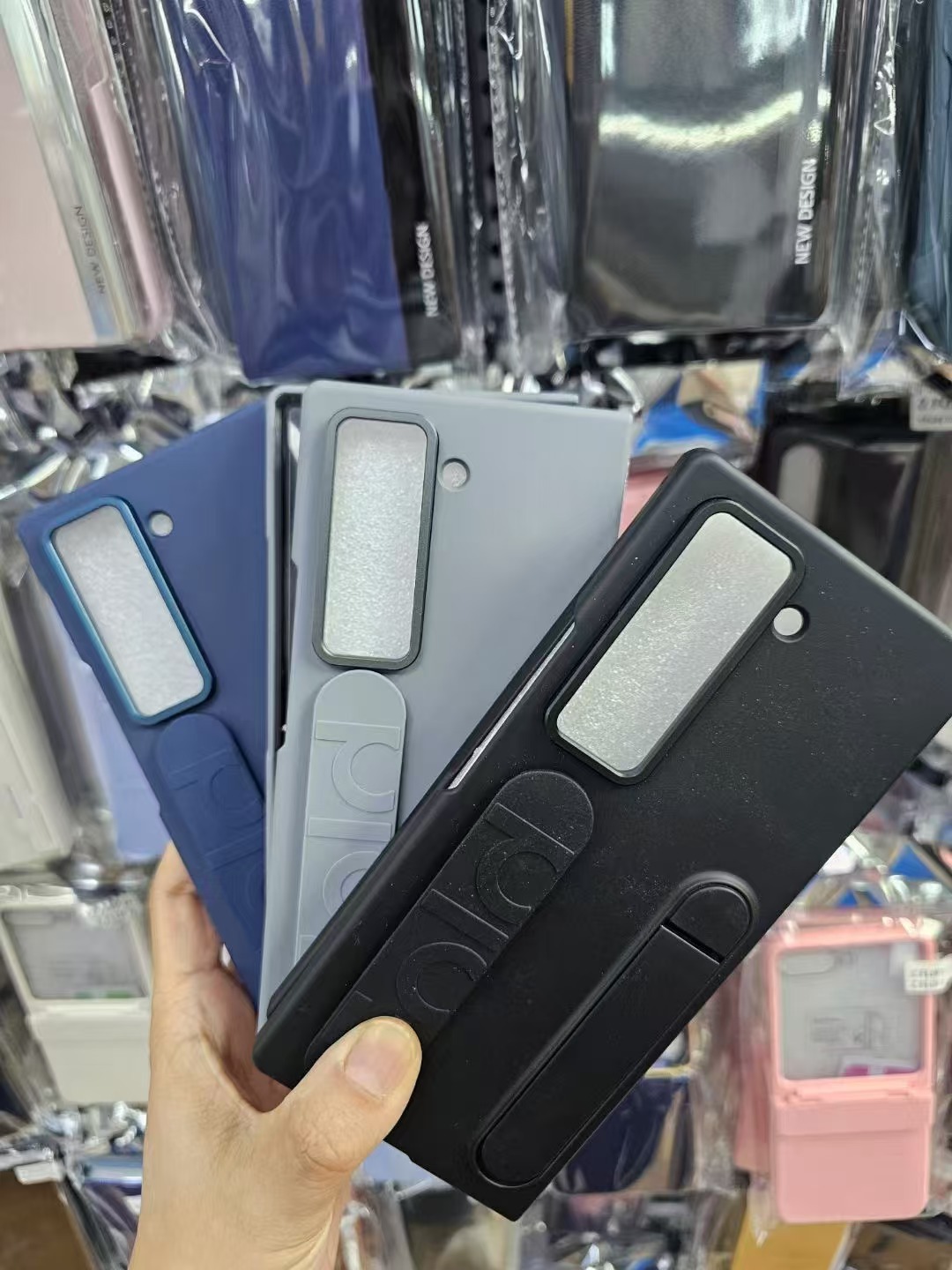 Compatible with Samsung Z Fold8/7 phone case, 6/5 wrist strap, stand, W25 case, screen protector, 4/3 folding screen, drop-proof protective case