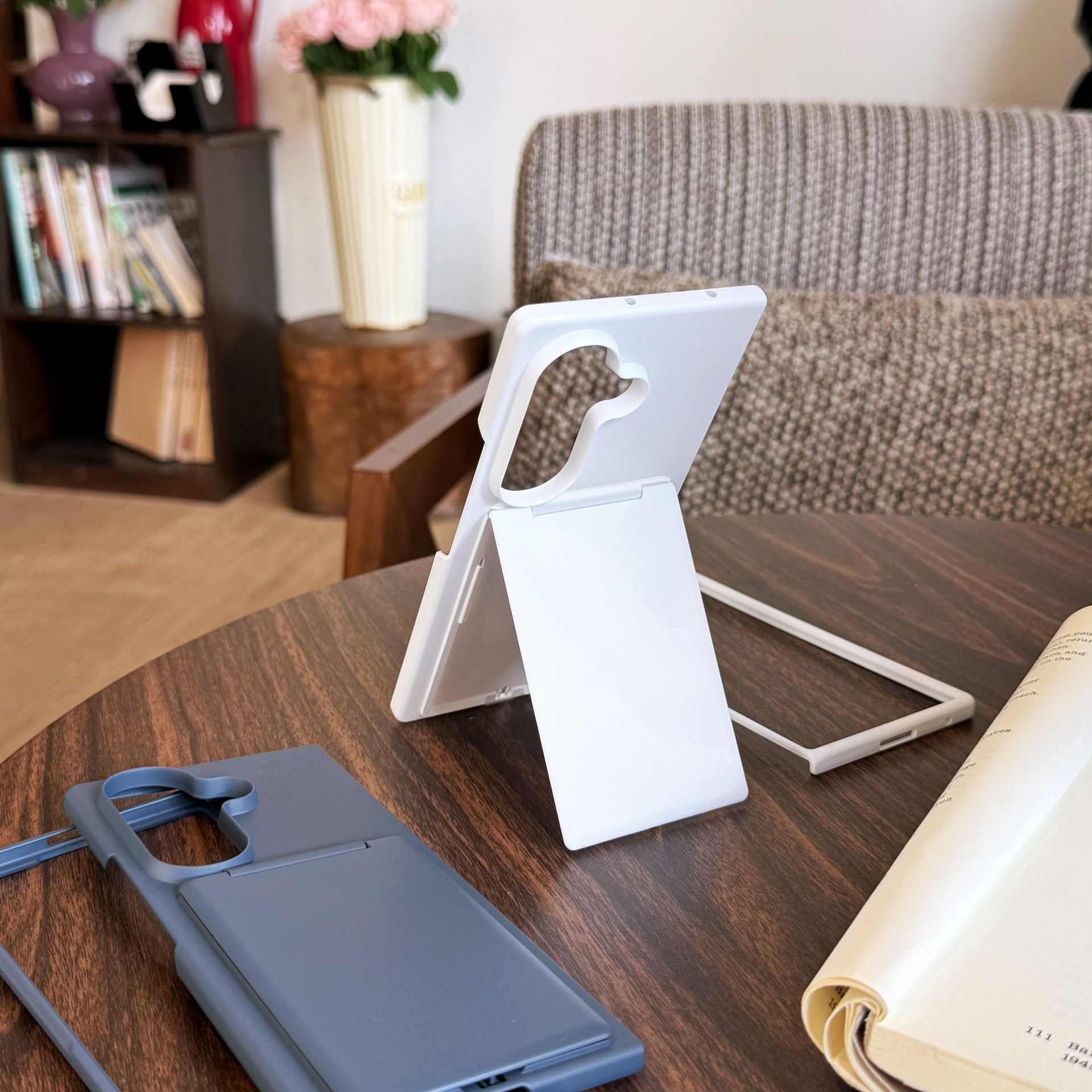 Compatible with Samsung Z Fold8U phone case, 7/6/5 folding card holder, PC ultra-thin skin-feel shockproof protective case