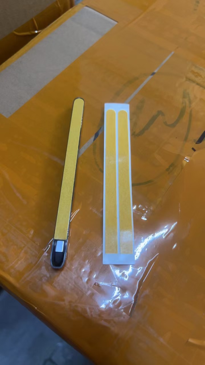 Compatible with Samsung Z Fold 6/5 stylus with 4/3-inch pen slot, silicone pen tip, and dedicated folding screen stylus.