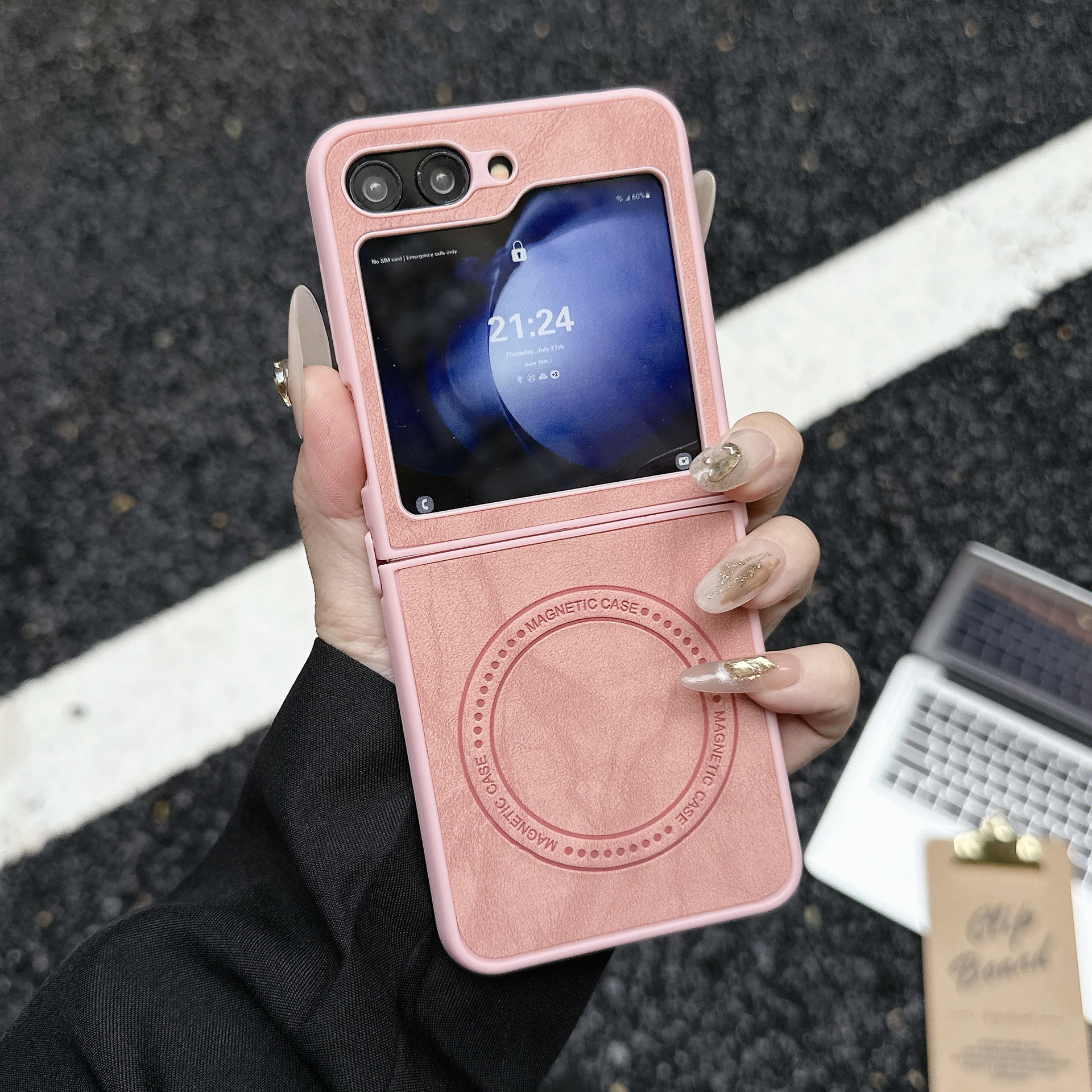 Compatible with Samsung Z Flip 7/6/5 phone case, 4/3 inches, built-in wireless charging, magnetic closure, sheepskin folding screen protective case.