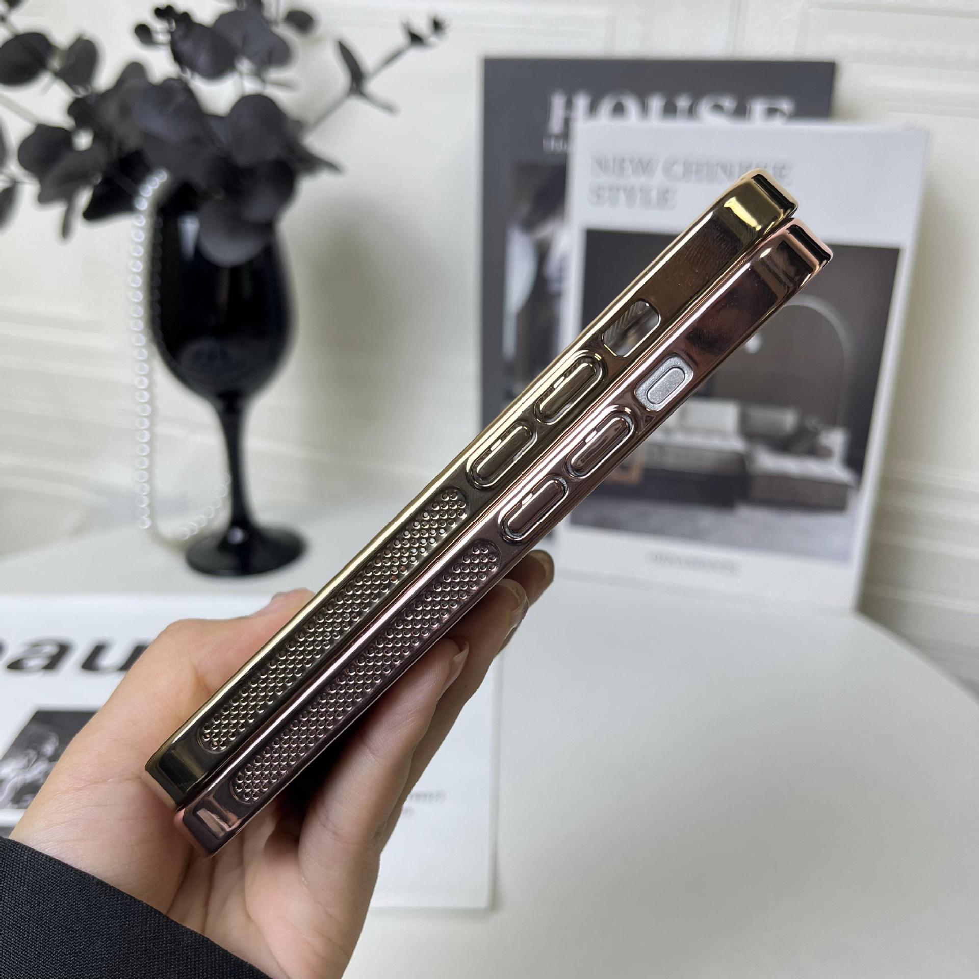 Compatible with Apple iPhone 17 Pro Max, 16 Plus gyroscope stand, 15 Pro electroplated heat dissipation, and drop-proof protective case.