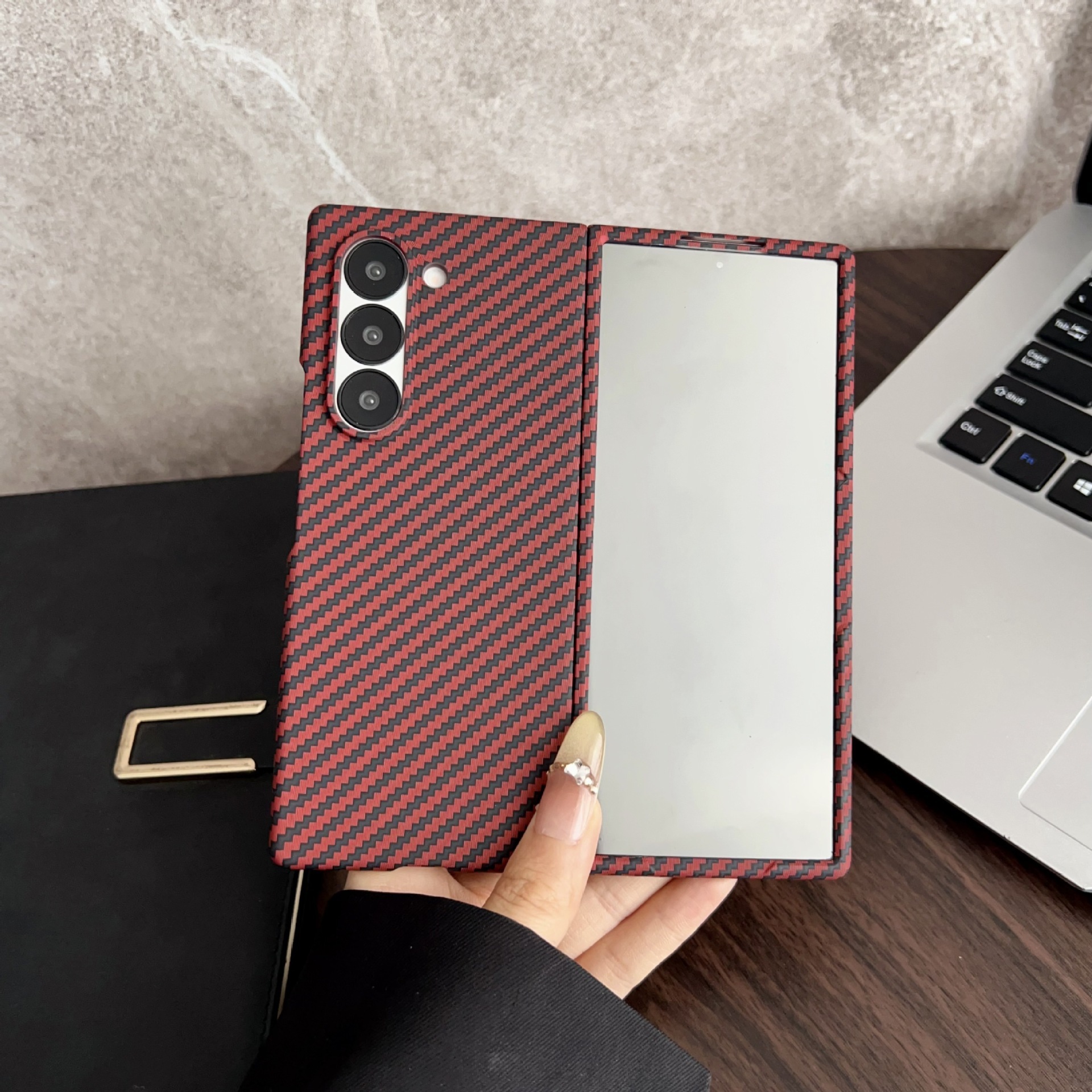 Compatible with Samsung Z Fold8/7/6 phone case, 5/4 built-in magnetic case film, Flip7/8 carbon fiber textured protective case.